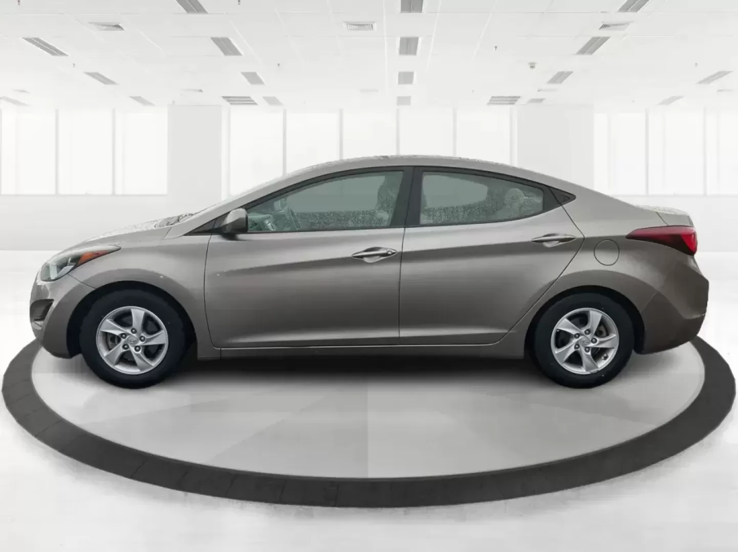2014 Hyundai Elantra SE (5NPDH4AE2EH) with an Nu 1.8L I-4 DOHC engine, located at 1951 S Dayton Lakeview Rd., New Carlisle, OH, 45344, (937) 908-9800, 39.890999, -84.050255 - 2014 Hyundai Elantra SE - Photo#5