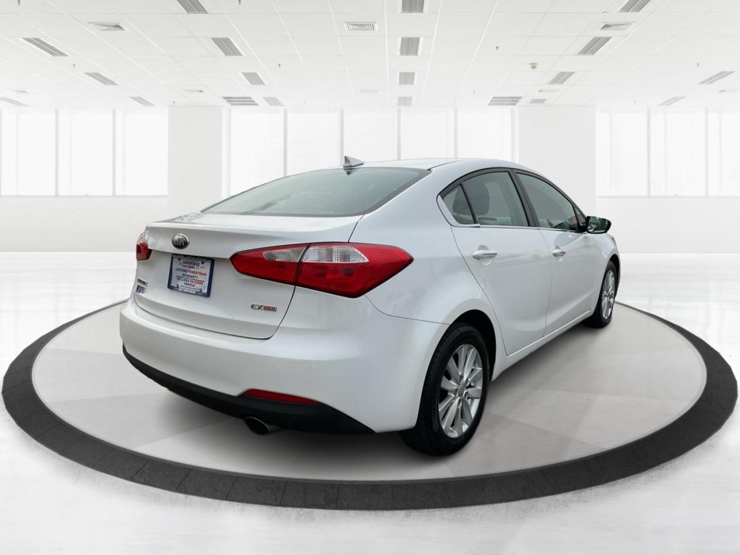 2014 Kia Forte EX (KNAFX4A81E5) with an 2L I-4 gasoline direct injection engine, located at 1099 N County Rd 25A, Troy, OH, 45373, (937) 908-9800, 40.057079, -84.212883 - Photo#2