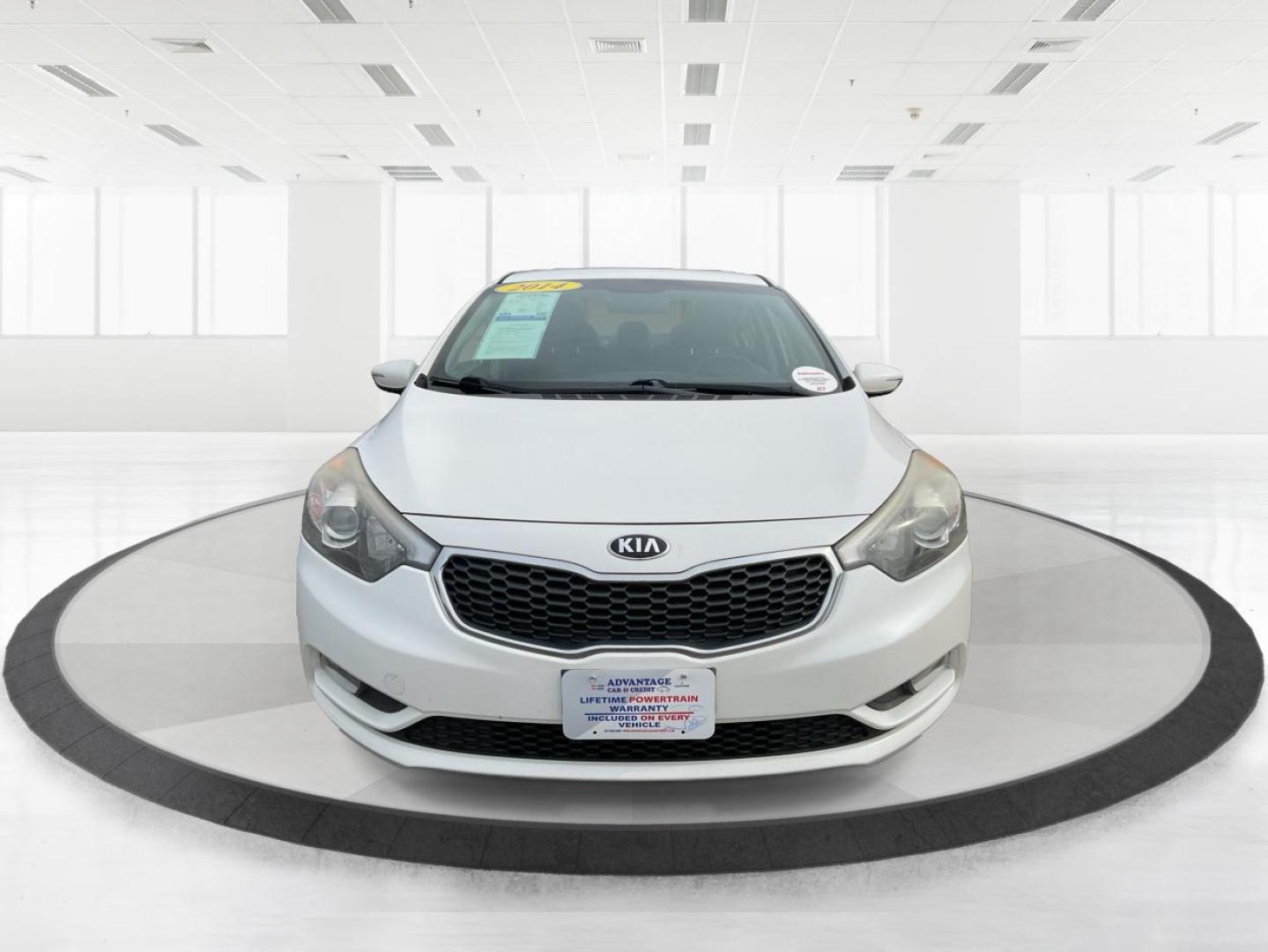 2014 Kia Forte EX (KNAFX4A81E5) with an 2L I-4 gasoline direct injection engine, located at 1099 N County Rd 25A, Troy, OH, 45373, (937) 908-9800, 40.057079, -84.212883 - Photo#7