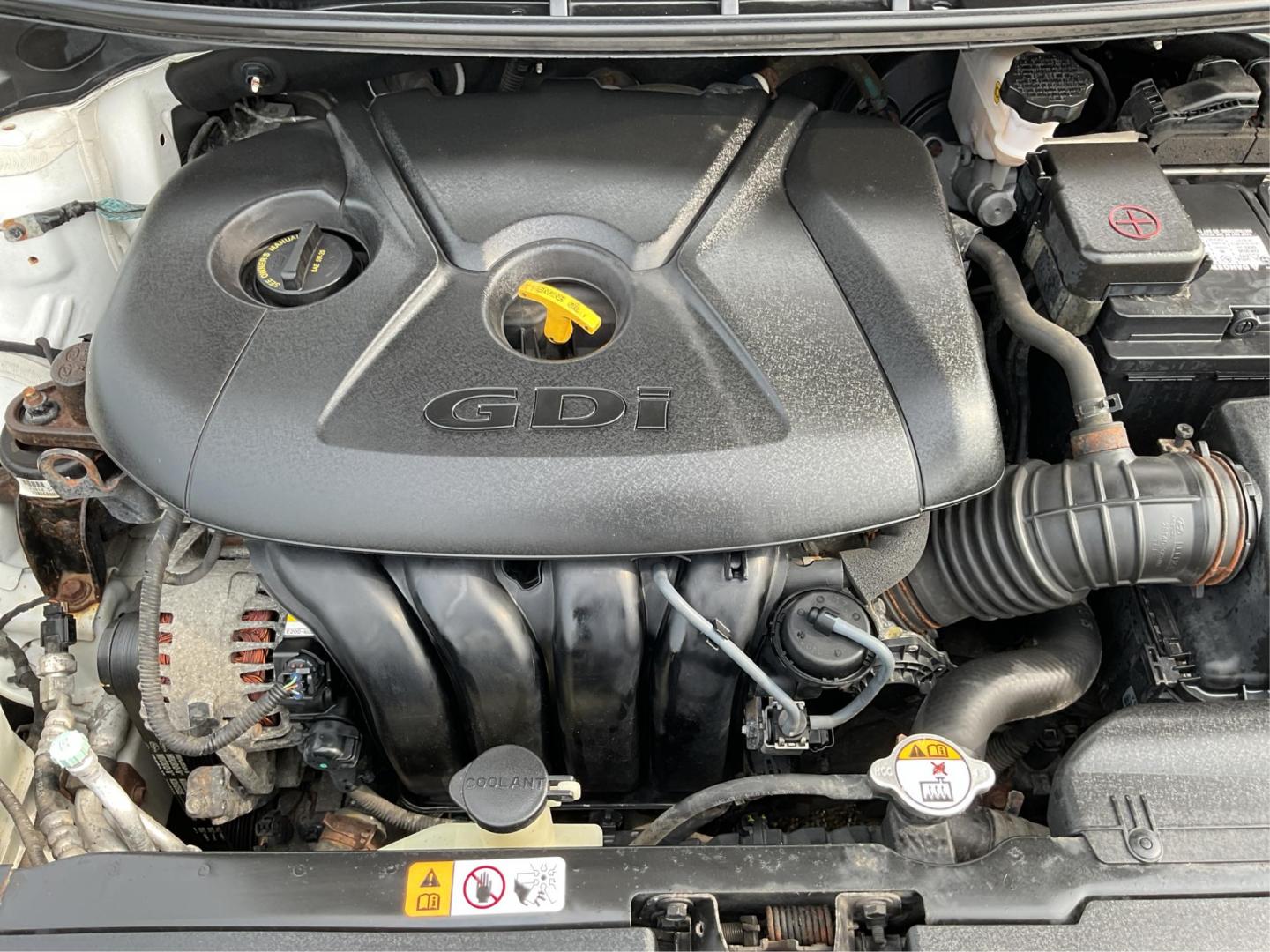 2014 Kia Forte EX (KNAFX4A81E5) with an 2L I-4 gasoline direct injection engine, located at 1099 N County Rd 25A, Troy, OH, 45373, (937) 908-9800, 40.057079, -84.212883 - Photo#11