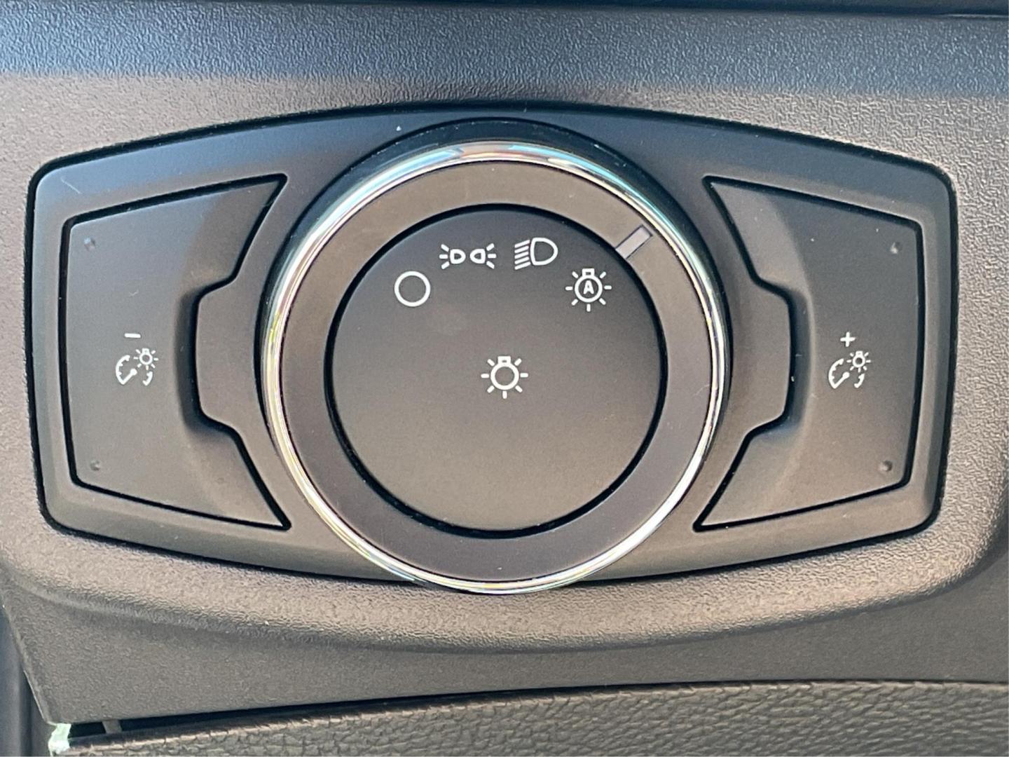 2014 Ford Fusion SE (3FA6P0H72ER) with an Other engine, located at 1099 N County Rd 25A, Troy, OH, 45373, (937) 908-9800, 40.057079, -84.212883 - 2014 Ford Fusion SE - Photo#17