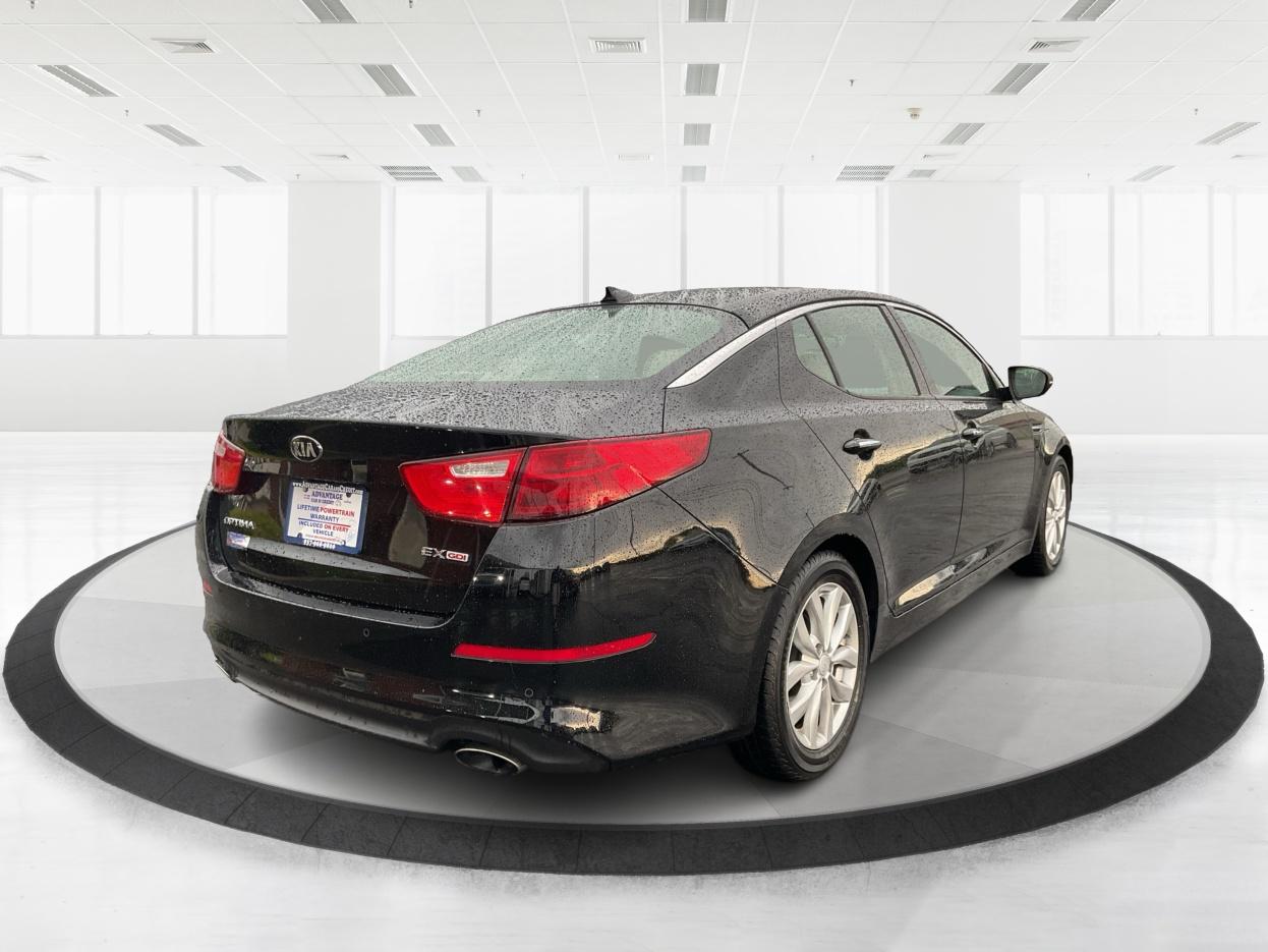 2015 Kia Optima EX (5XXGN4A76FG) with an Theta II 2.4L I-4 gasoline direct injection engine, located at 1099 N County Rd 25A , Troy, OH, 45373, (937) 908-9800, 40.057079, -84.212883 - Photo#2