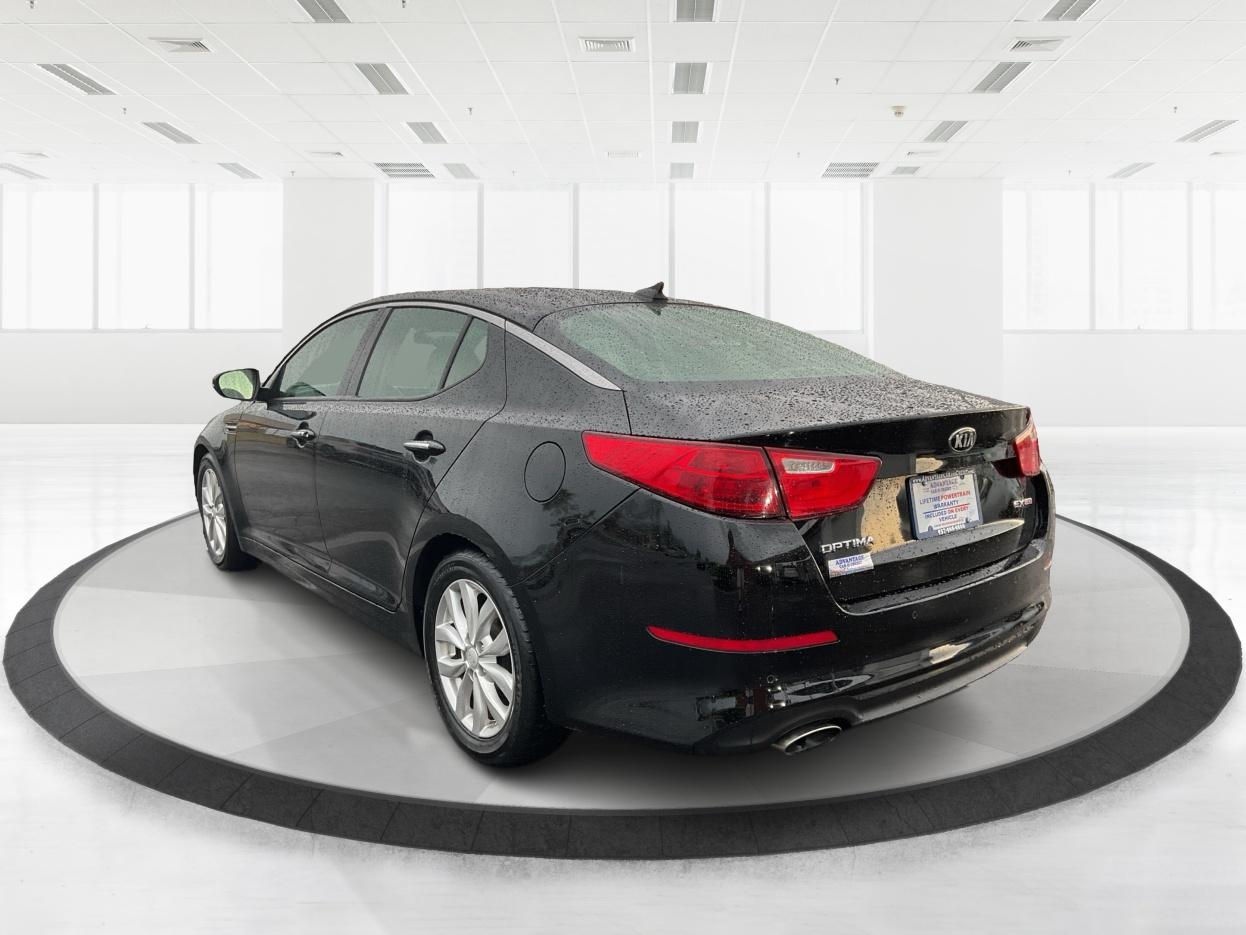 2015 Kia Optima EX (5XXGN4A76FG) with an Theta II 2.4L I-4 gasoline direct injection engine, located at 1099 N County Rd 25A , Troy, OH, 45373, (937) 908-9800, 40.057079, -84.212883 - Photo#5