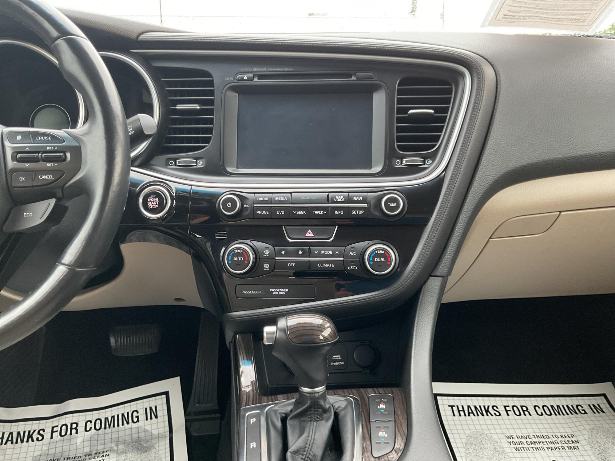 2015 Kia Optima EX (5XXGN4A76FG) with an Theta II 2.4L I-4 gasoline direct injection engine, located at 1099 N County Rd 25A , Troy, OH, 45373, (937) 908-9800, 40.057079, -84.212883 - Photo#12