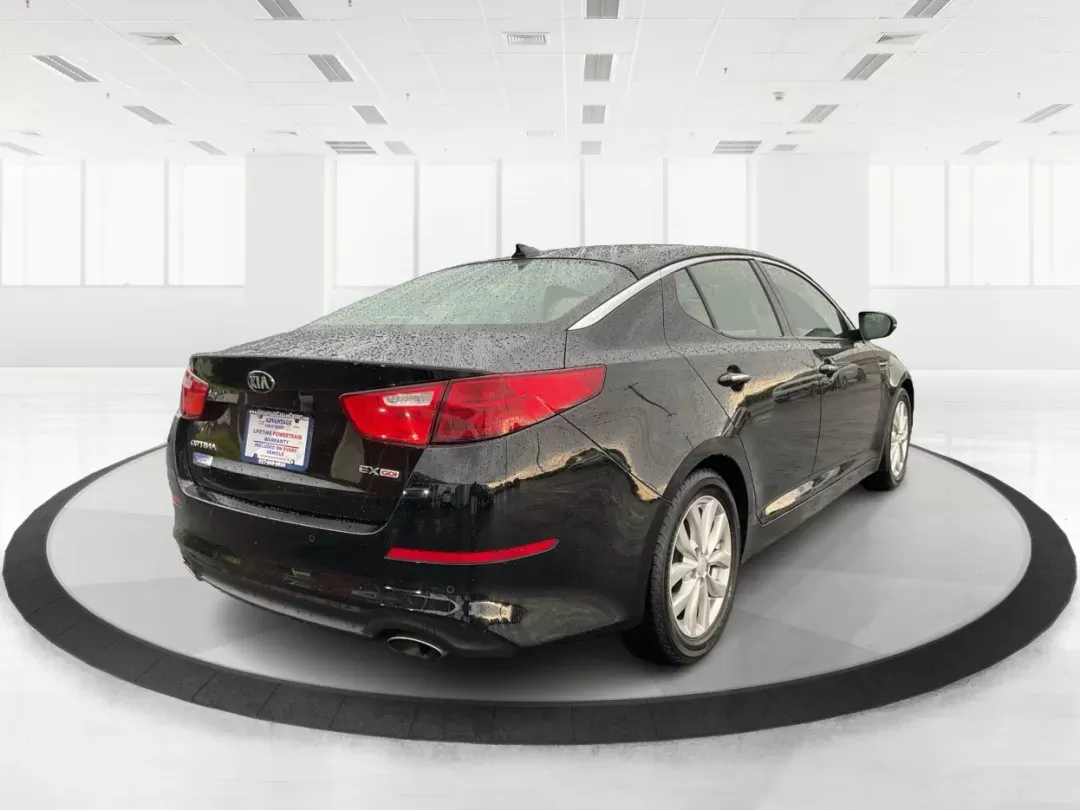 2015 Kia Optima EX (5XXGN4A76FG) with an Theta II 2.4L I-4 gasoline direct injection engine, located at 1099 N County Rd 25A , Troy, OH, 45373, (937) 908-9800, 40.057079, -84.212883 - 2015 Kia Optima EX - Photo#2