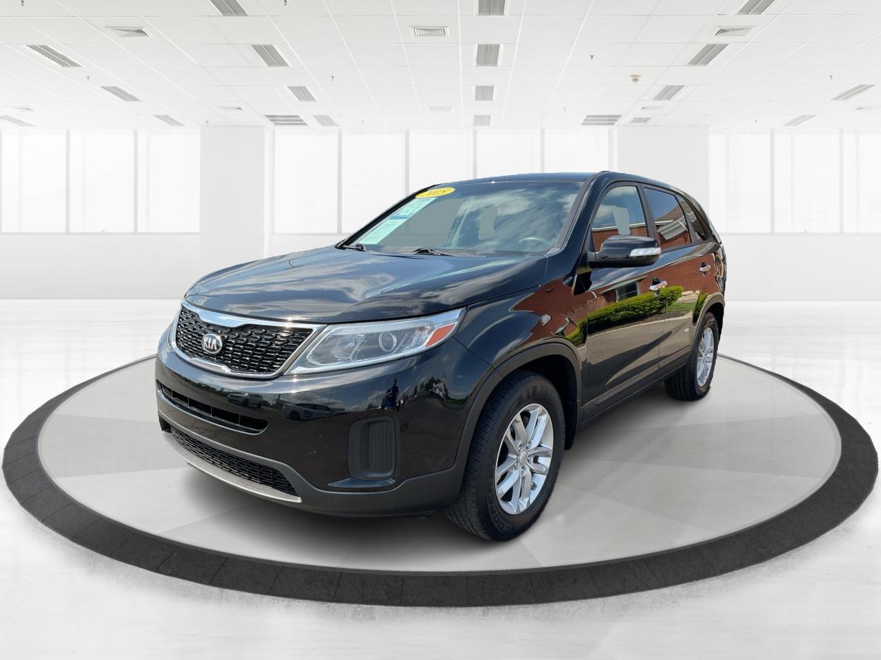 2015 Kia Sorento LX (5XYKT3A69FG) with an 2.4L I-4 gasoline direct injection engine, located at 1230 East Main St, Xenia, OH, 45385, (937) 908-9800, 39.688026, -83.910172 - Photo#7