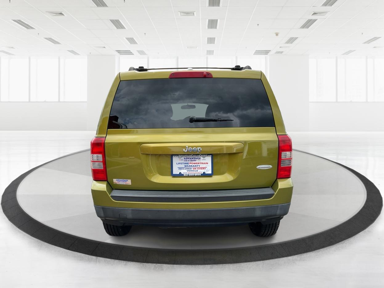 2012 Jeep Patriot Latitude 2WD (1C4NJPFA7CD) with an 2.0L L4 DOHC 16V engine, located at 401 Woodman Dr, Riverside, OH, 45431, (937) 908-9800, 39.760899, -84.123421 - Photo#4