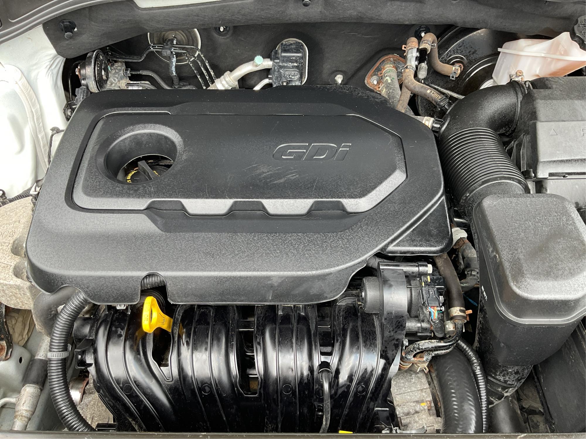 2017 Hyundai Santa Fe Sport 2.4L (5NMZTDLB4HH) with an Theta II 2.4L I-4 gasoline direct injection engine, located at 1951 S Dayton Lakeview Rd., New Carlisle, OH, 45344, (937) 908-9800, 39.890999, -84.050255 - Photo#11