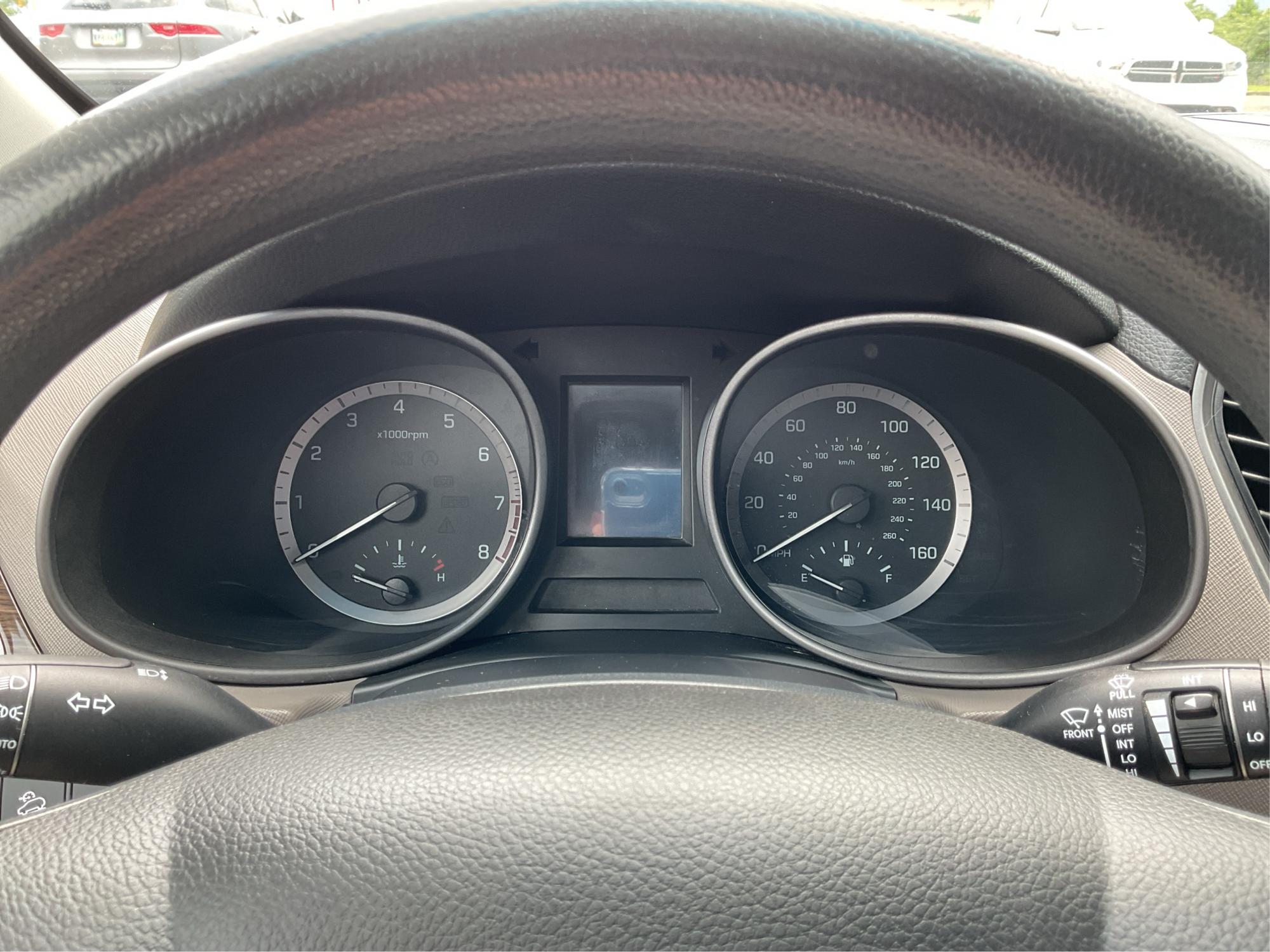 2017 Hyundai Santa Fe Sport 2.4L (5NMZTDLB4HH) with an Theta II 2.4L I-4 gasoline direct injection engine, located at 1951 S Dayton Lakeview Rd., New Carlisle, OH, 45344, (937) 908-9800, 39.890999, -84.050255 - Photo#15