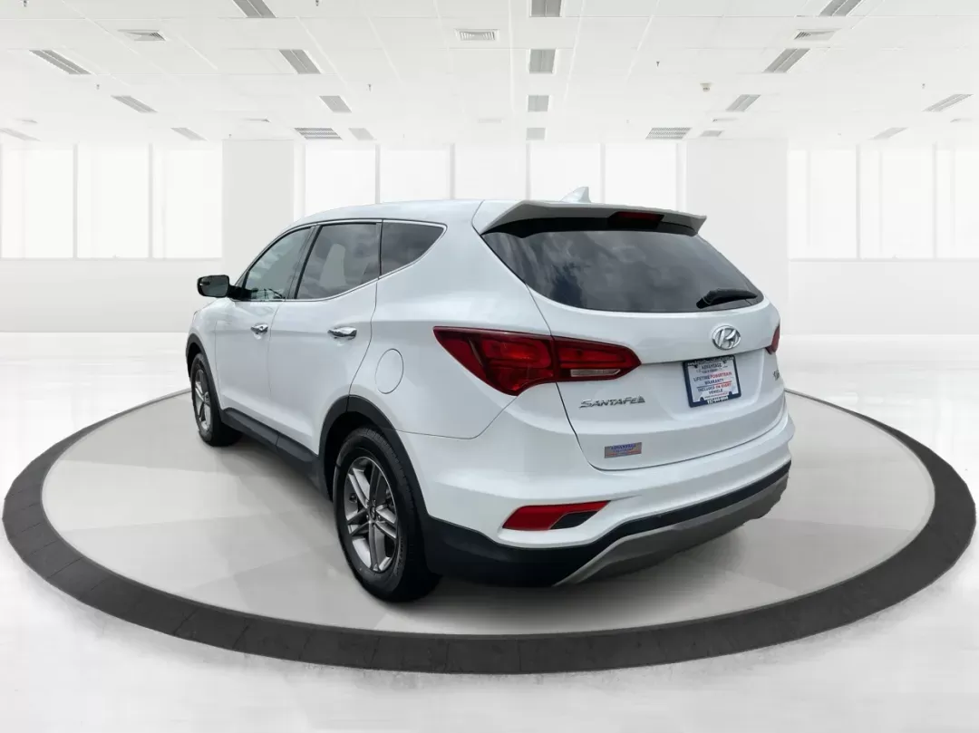 2017 Hyundai Santa Fe Sport 2.4L (5NMZTDLB4HH) with an Theta II 2.4L I-4 gasoline direct injection engine, located at 1951 S Dayton Lakeview Rd., New Carlisle, OH, 45344, (937) 908-9800, 39.890999, -84.050255 - Photo#4