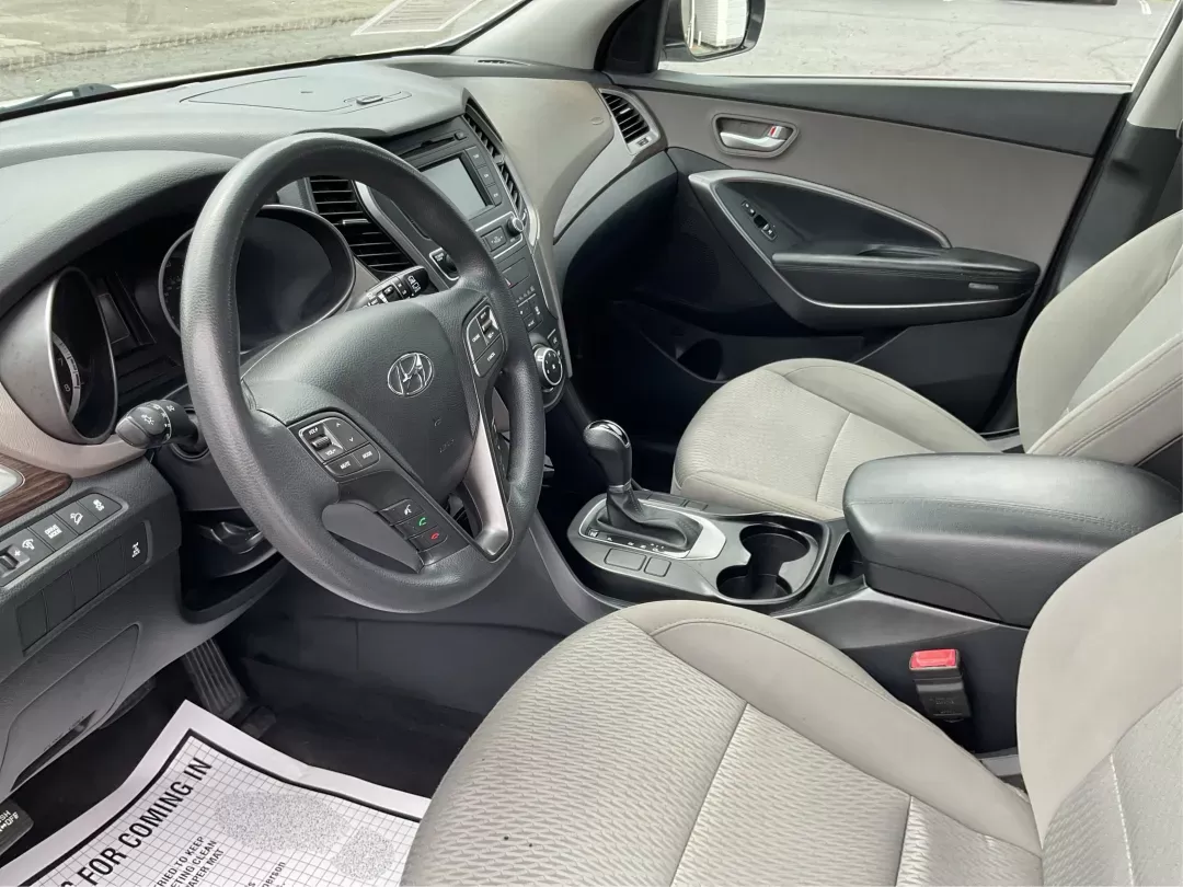 2017 Hyundai Santa Fe Sport 2.4L (5NMZTDLB4HH) with an Theta II 2.4L I-4 gasoline direct injection engine, located at 1951 S Dayton Lakeview Rd., New Carlisle, OH, 45344, (937) 908-9800, 39.890999, -84.050255 - Photo#8