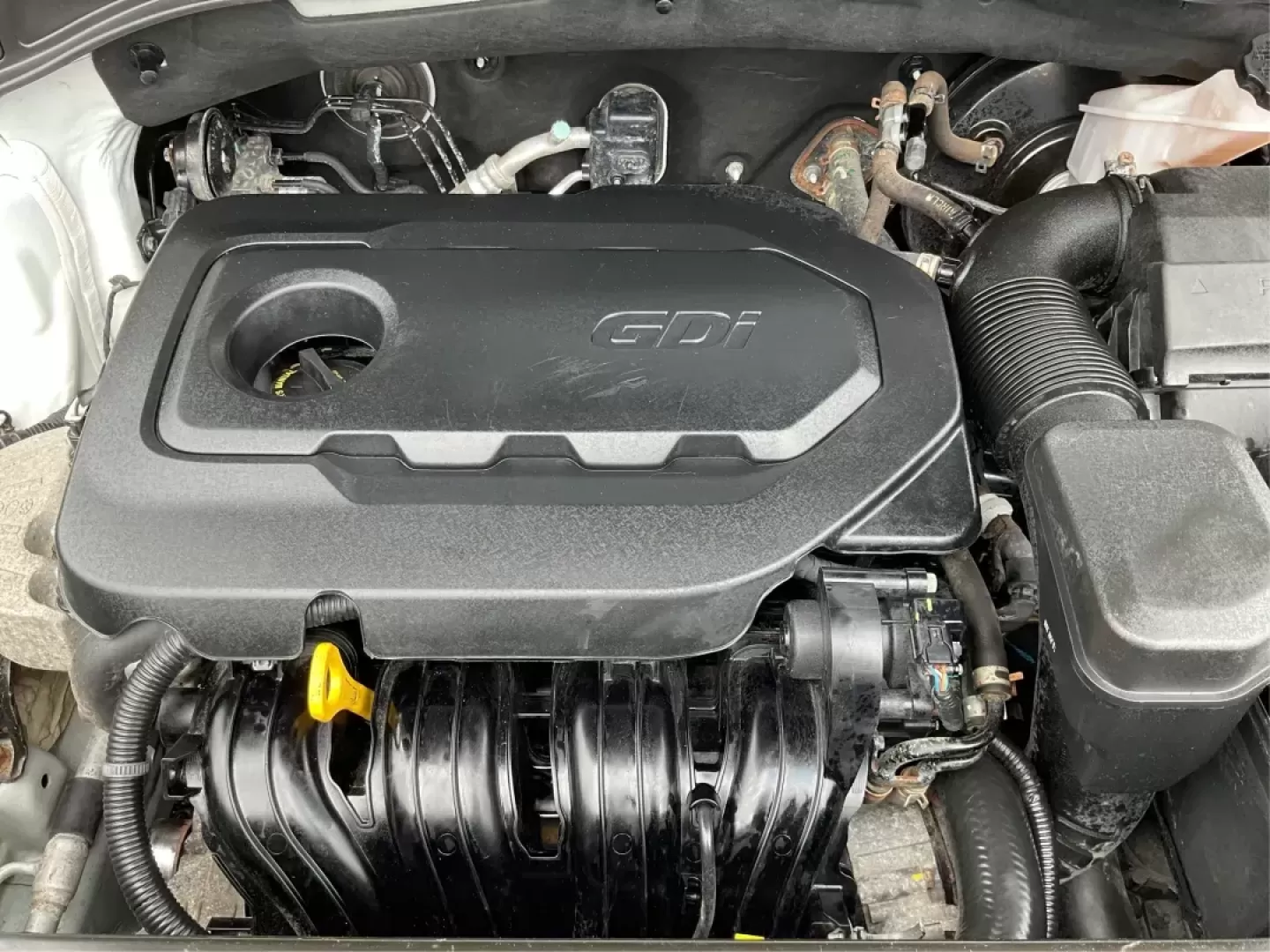2017 Hyundai Santa Fe Sport 2.4L (5NMZTDLB4HH) with an Theta II 2.4L I-4 gasoline direct injection engine, located at 1951 S Dayton Lakeview Rd., New Carlisle, OH, 45344, (937) 908-9800, 39.890999, -84.050255 - Photo#10