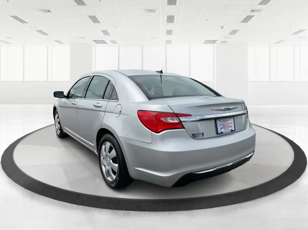 2012 Chrysler 200 LX (1C3CCBAB7CN) with an 2.4L L4 DOHC 16V engine, 6-Speed Automatic transmission, located at 1099 N County Rd 25A , Troy, OH, 45373, (937) 908-9800, 40.057079, -84.212883 - 2012 Chrysler 200 LX - Photo#4