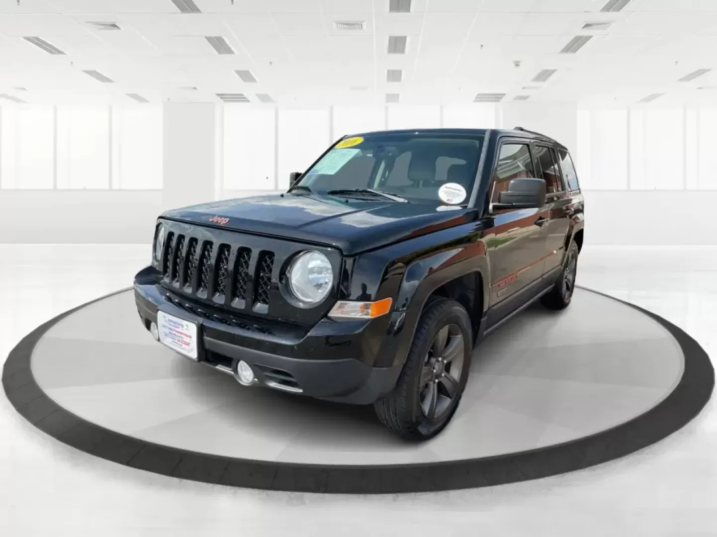 2016 Jeep Patriot 75th Anniversary (1C4NJPBBXGD) with an 2.4L I-4 DOHC engine, located at 1184 Kauffman Ave, Fairborn, OH, 45324, (937) 908-9800, 39.807072, -84.030914 - Photo#7