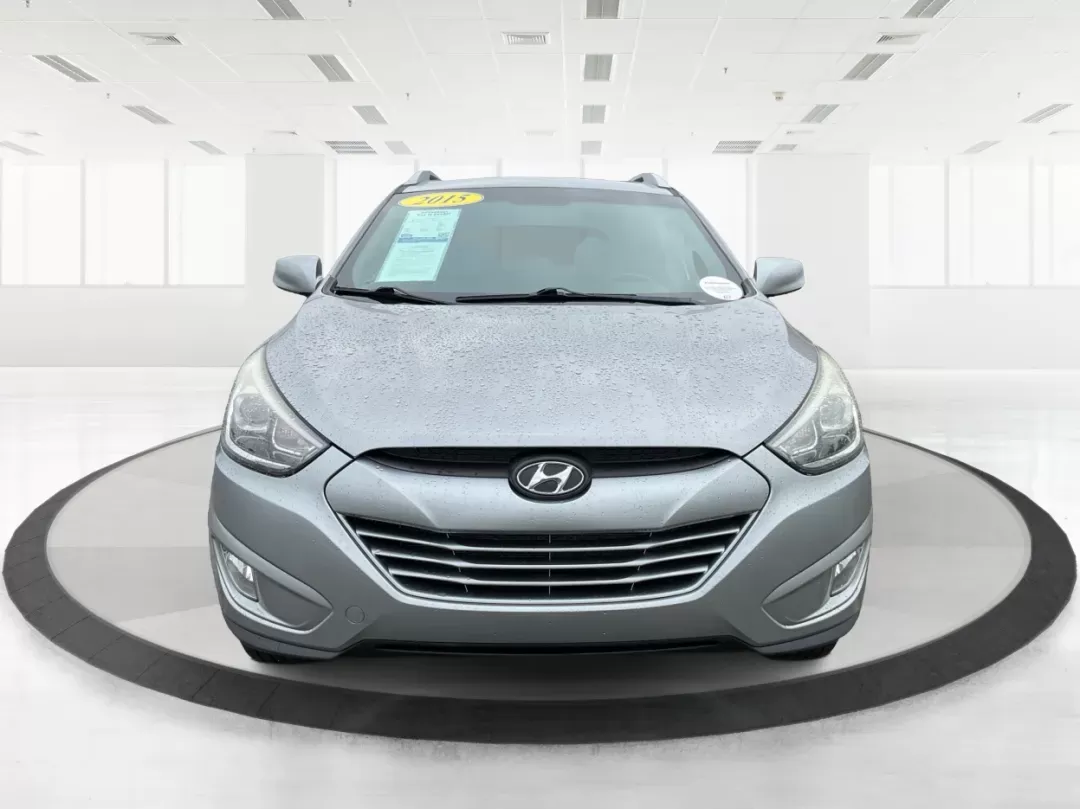 2015 Hyundai Tucson SE (KM8JUCAG2FU) with an Theta II 2.4L I-4 gasoline direct injection engine, located at 880 E. National Road, Vandalia, OH, 45377, (937) 908-9800, 39.891918, -84.183594 - 2015 Hyundai Tucson SE - Photo#6
