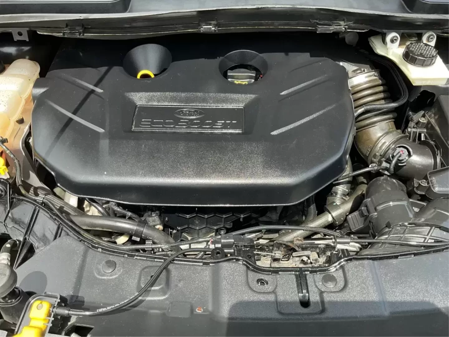 2015 Ford Escape Titanium (1FMCU9J95FU) with an Other engine, located at 1230 East Main St, Xenia, OH, 45385, (937) 908-9800, 39.688026, -83.910172 - 2015 Ford Escape Titanium - Photo#9