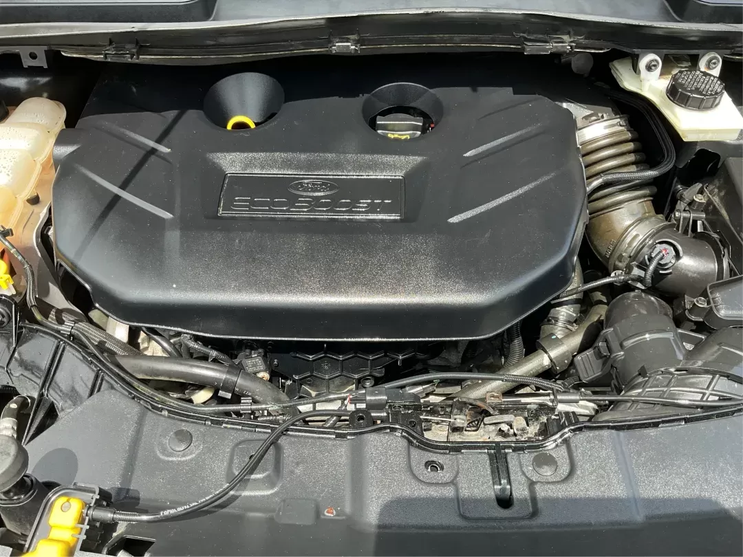 2015 Ford Escape Titanium (1FMCU9J95FU) with an Other engine, located at 1230 East Main St, Xenia, OH, 45385, (937) 908-9800, 39.688026, -83.910172 - 2015 Ford Escape Titanium - Photo#9