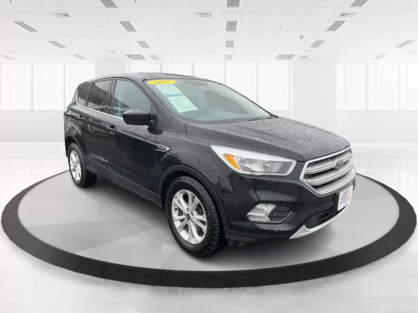 2017 Ford Escape SE FWD (1FMCU0GD6HU) with an 1.5L L4 DOHC 16V engine, 6-Speed Automatic transmission, located at 401 Woodman Dr, Riverside, OH, 45431, (937) 908-9800, 39.760899, -84.123421 - 2017 Ford Escape SE FWD - Photo#0
