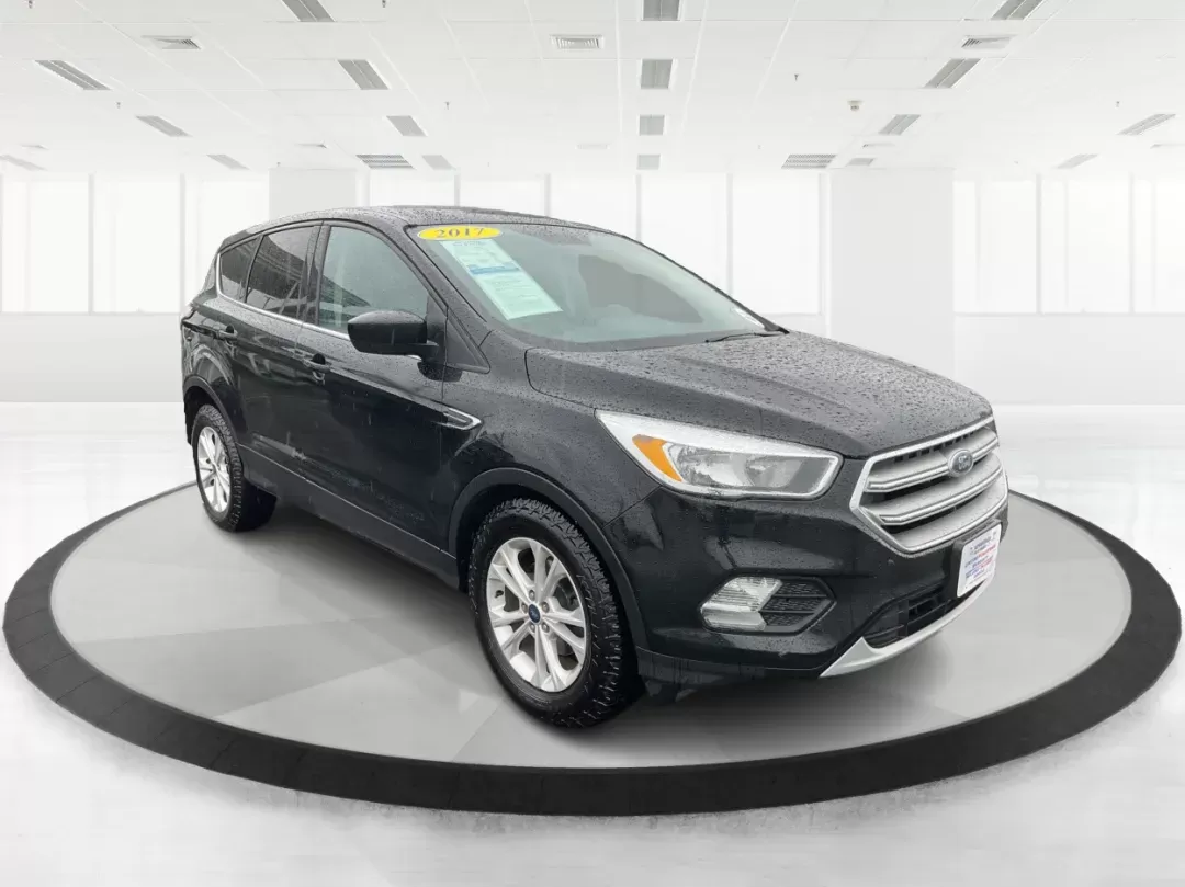 2017 Ford Escape SE FWD (1FMCU0GD6HU) with an 1.5L L4 DOHC 16V engine, 6-Speed Automatic transmission, located at 401 Woodman Dr, Riverside, OH, 45431, (937) 908-9800, 39.760899, -84.123421 - 2017 Ford Escape SE FWD - Photo#0