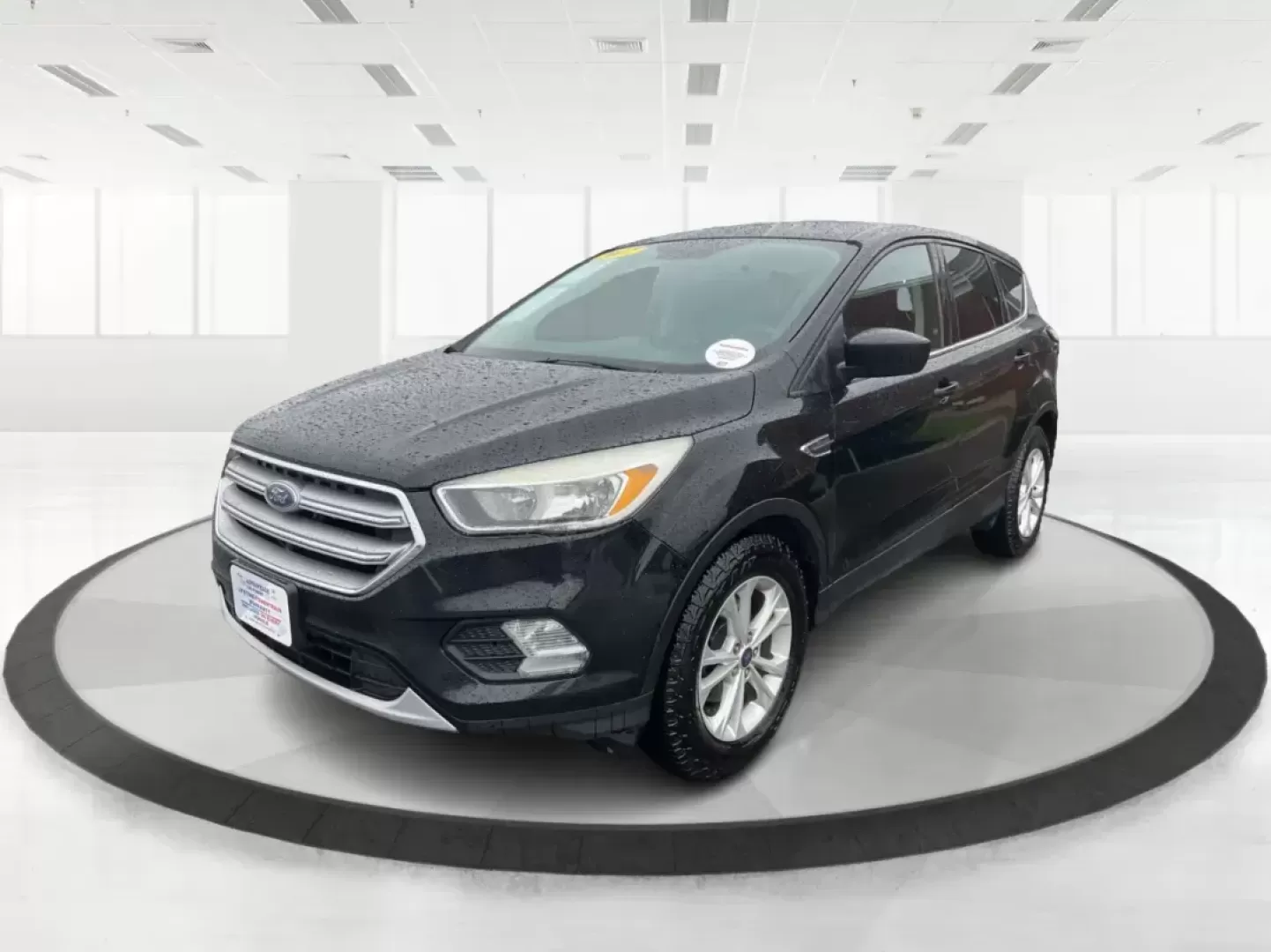 2017 Ford Escape SE FWD (1FMCU0GD6HU) with an 1.5L L4 DOHC 16V engine, 6-Speed Automatic transmission, located at 401 Woodman Dr, Riverside, OH, 45431, (937) 908-9800, 39.760899, -84.123421 - 2017 Ford Escape SE FWD - Photo#7