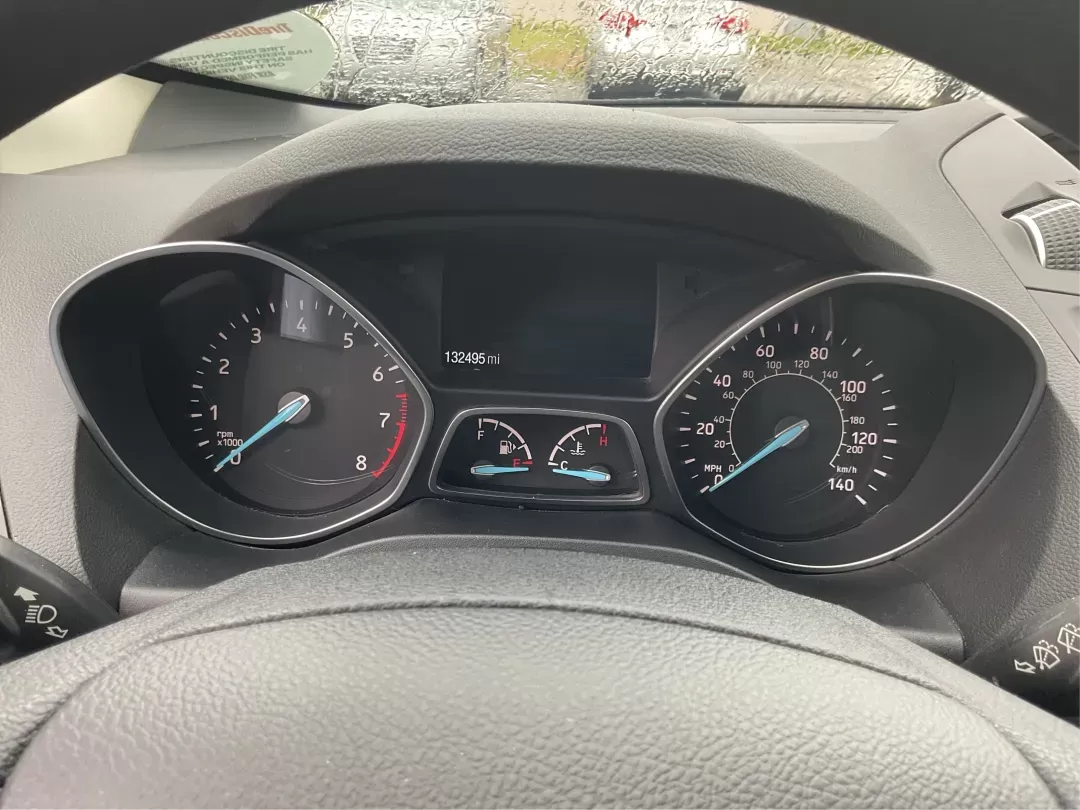 2017 Ford Escape SE FWD (1FMCU0GD6HU) with an 1.5L L4 DOHC 16V engine, 6-Speed Automatic transmission, located at 401 Woodman Dr, Riverside, OH, 45431, (937) 908-9800, 39.760899, -84.123421 - 2017 Ford Escape SE FWD - Photo#13