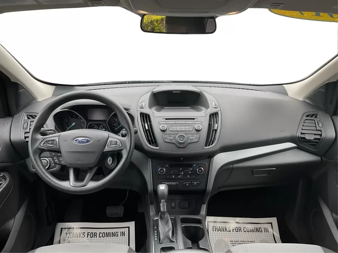 2017 Ford Escape SE FWD (1FMCU0GD6HU) with an 1.5L L4 DOHC 16V engine, 6-Speed Automatic transmission, located at 401 Woodman Dr, Riverside, OH, 45431, (937) 908-9800, 39.760899, -84.123421 - 2017 Ford Escape SE FWD - Photo#18