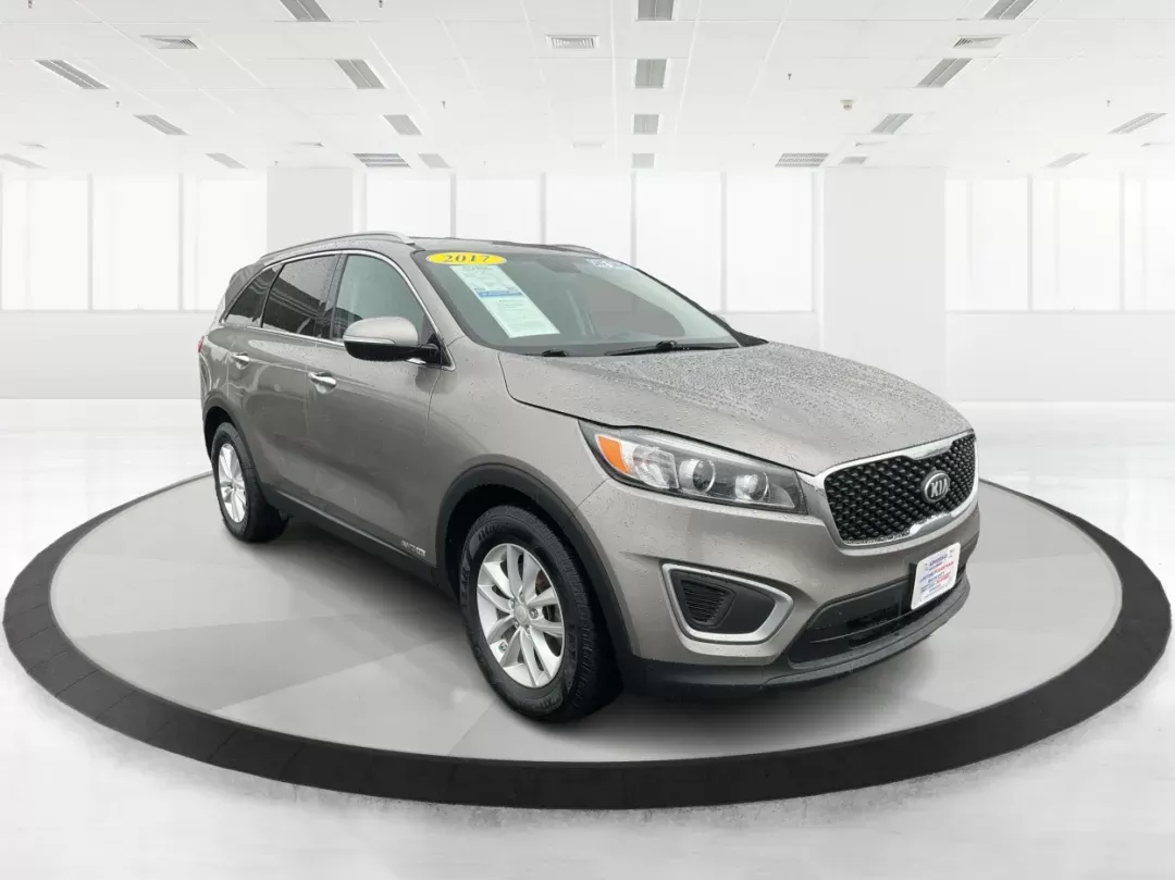 photo of 2017 Kia Sorento 3.3L LX