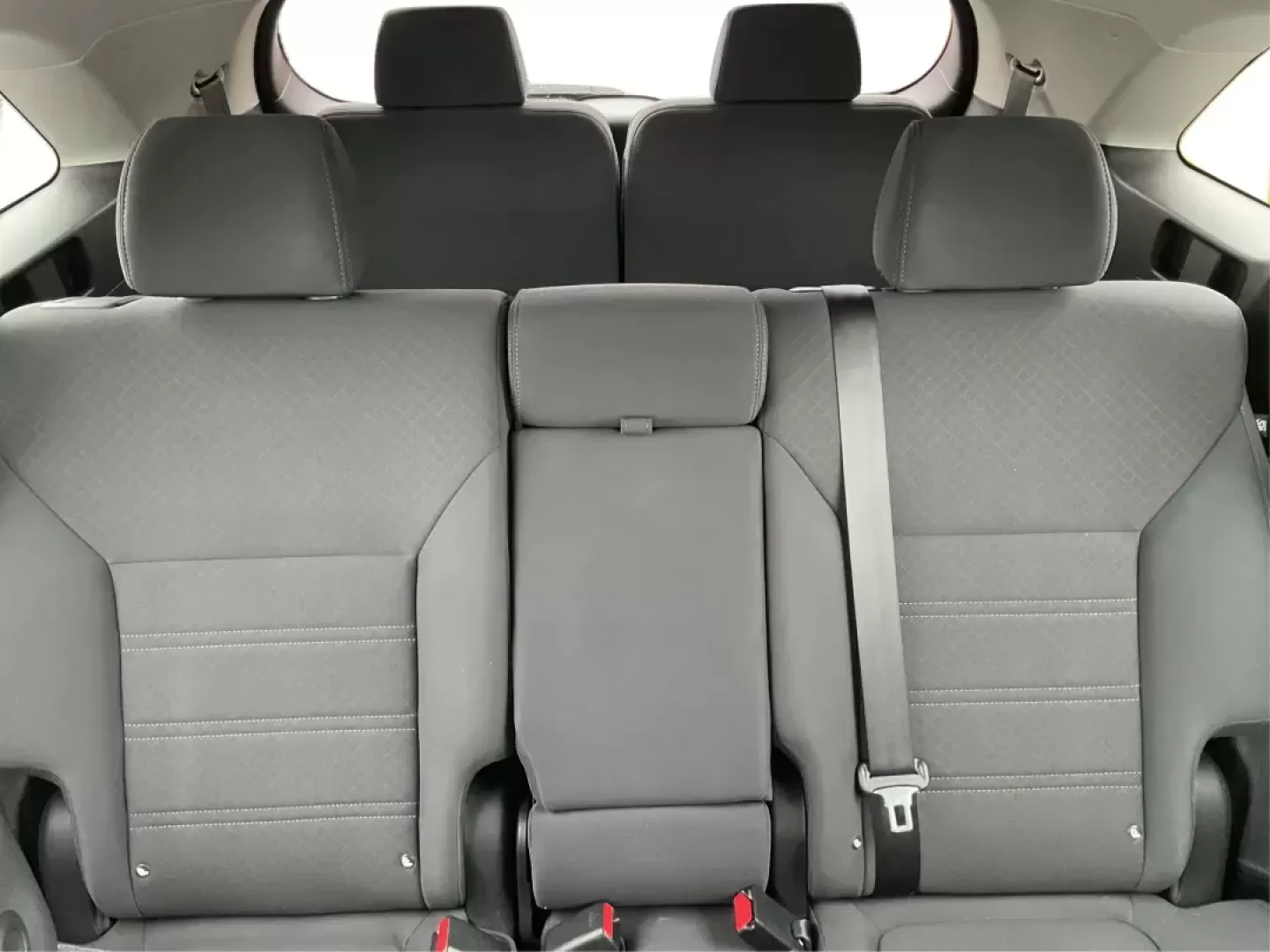 2017 Kia Sorento 3.3L LX (5XYPGDA52HG) with an Lambda II 3.3L V-6 gasoline direct injection engine, located at 4508 South Dixie Dr, Moraine, OH, 45439, (937) 908-9800, 39.689976, -84.218452 - One Owner|Third Row - Photo#13