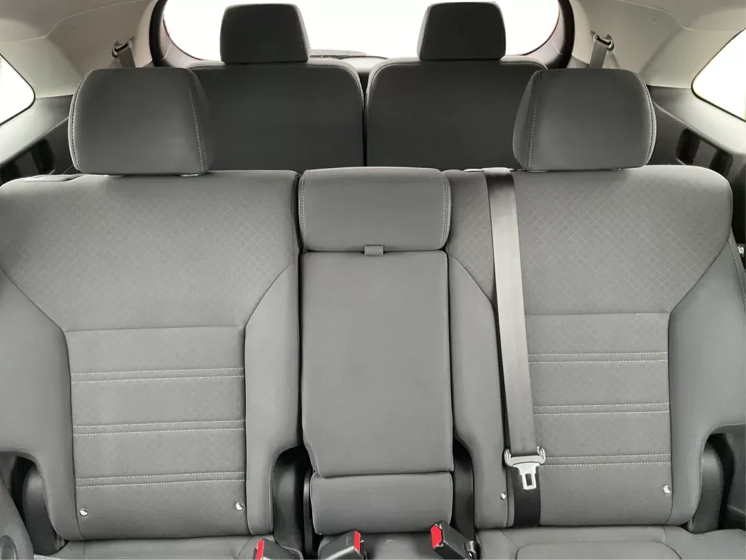 2017 Kia Sorento 3.3L LX (5XYPGDA52HG) with an Lambda II 3.3L V-6 gasoline direct injection engine, located at 4508 South Dixie Dr, Moraine, OH, 45439, (937) 908-9800, 39.689976, -84.218452 - One Owner - Photo#14