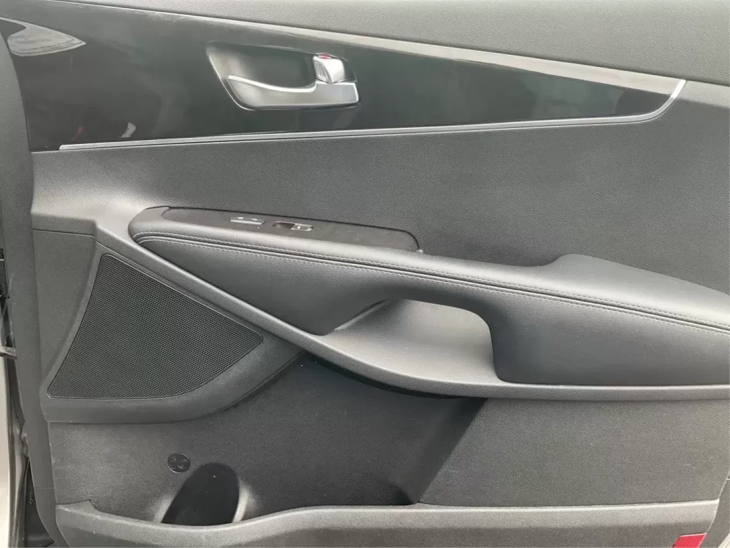 2017 Kia Sorento 3.3L LX (5XYPGDA52HG) with an Lambda II 3.3L V-6 gasoline direct injection engine, located at 4508 South Dixie Dr, Moraine, OH, 45439, (937) 908-9800, 39.689976, -84.218452 - One Owner|Third Row - Photo#17