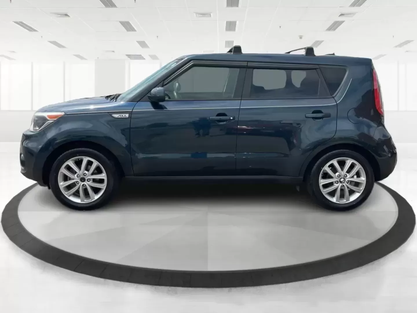 2017 Kia Soul + (KNDJP3A58H7) with an 2L I-4 gasoline direct injection engine, located at 1951 S Dayton Lakeview Rd., New Carlisle, OH, 45344, (937) 908-9800, 39.890999, -84.050255 - 2017 Kia Soul + - Photo#5