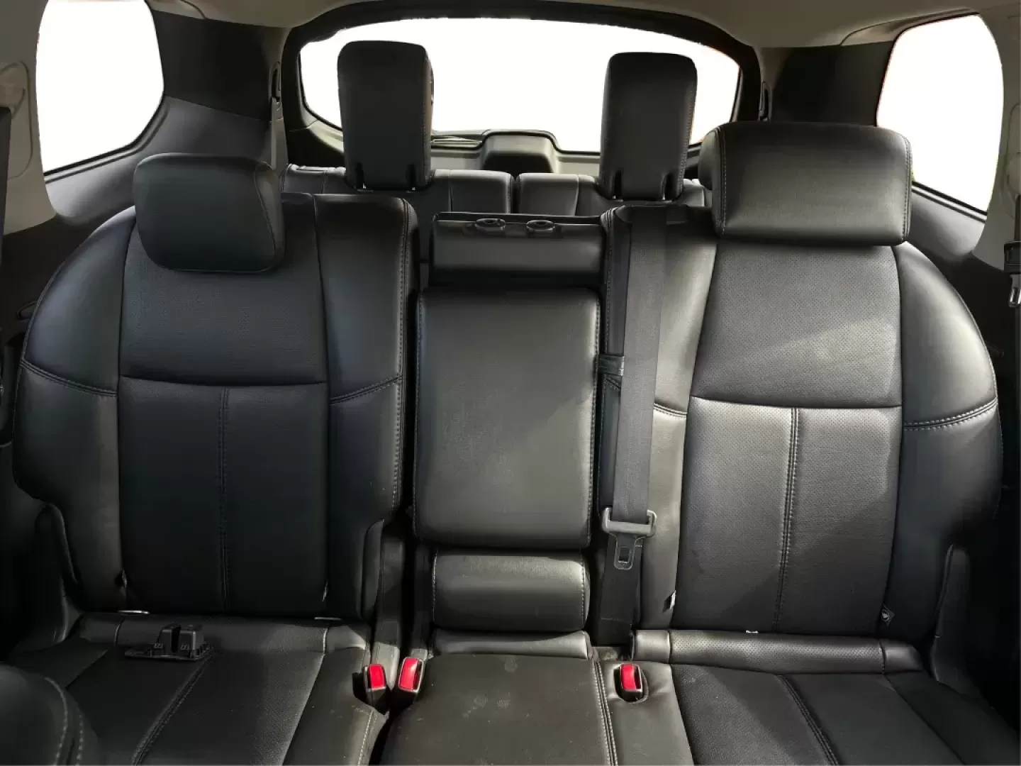 2014 Nissan Pathfinder Platinum (5N1AR2MM6EC) with an 3.5L V-6 DOHC engine, located at 880 E. National Road, Vandalia, OH, 45377, (937) 908-9800, 39.891918, -84.183594 - Photo#13
