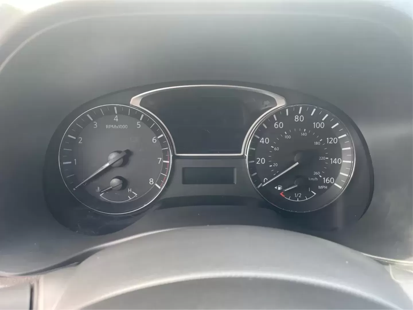 2014 Nissan Pathfinder Platinum (5N1AR2MM6EC) with an 3.5L V-6 DOHC engine, located at 880 E. National Road, Vandalia, OH, 45377, (937) 908-9800, 39.891918, -84.183594 - Photo#14