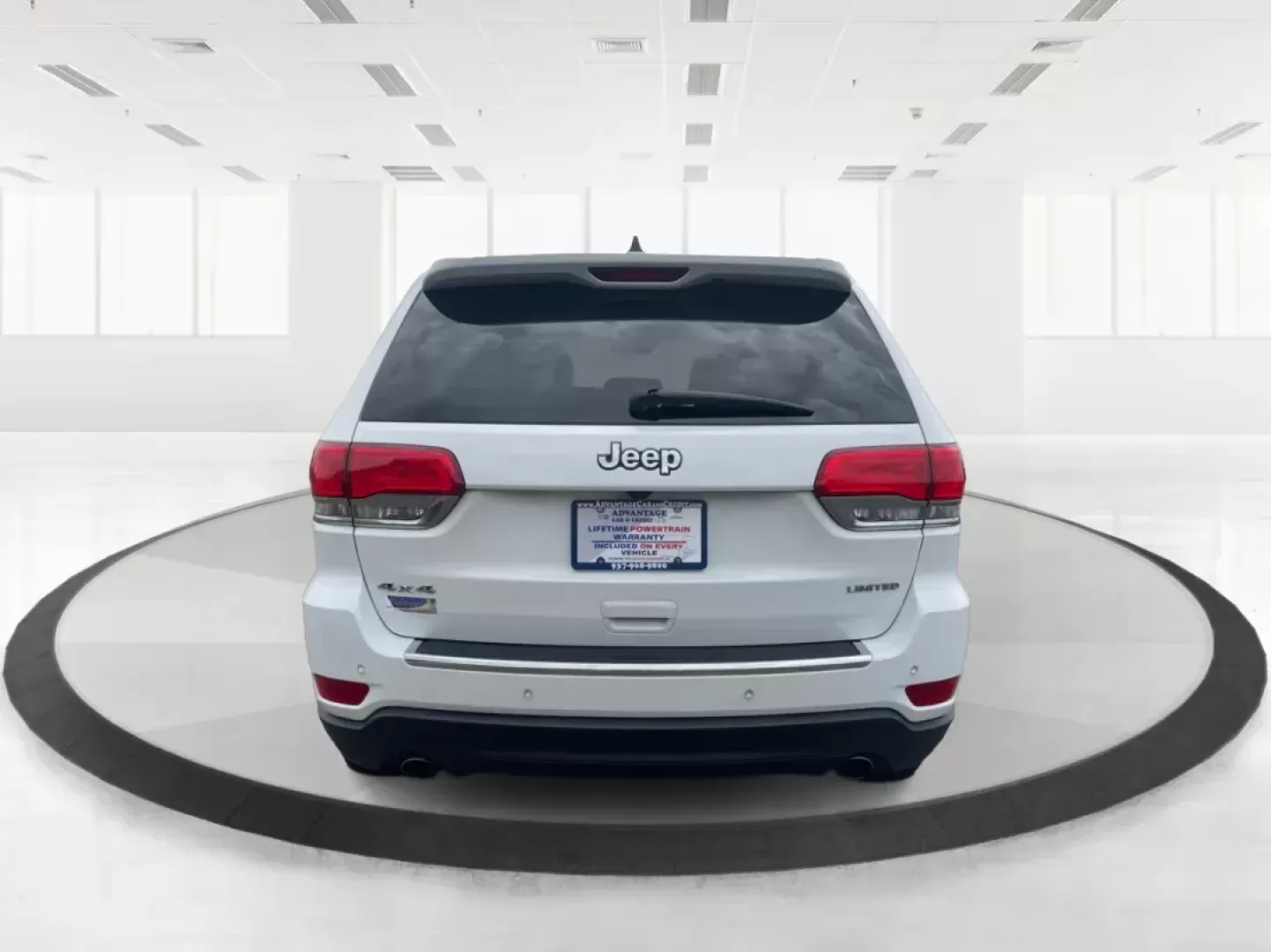 2014 Jeep Grand Cherokee Limited (1C4RJFBG4EC) with an Other engine, located at 401 Woodman Dr, Riverside, OH, 45431, (937) 908-9800, 39.760899, -84.123421 - 2014 Jeep Grand Cherokee Limited - Photo#4