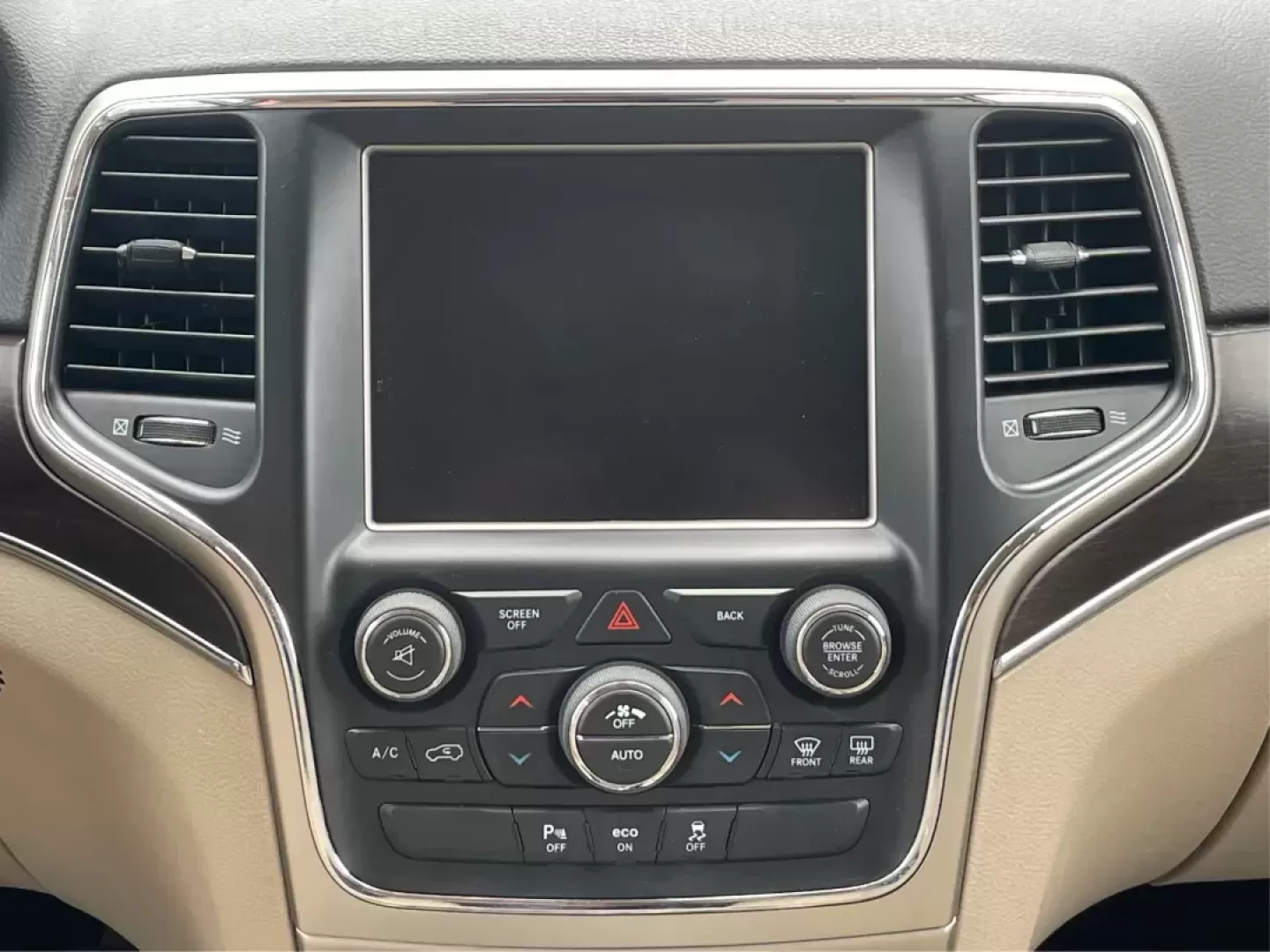 2014 Jeep Grand Cherokee Limited (1C4RJFBG4EC) with an Other engine, located at 401 Woodman Dr, Riverside, OH, 45431, (937) 908-9800, 39.760899, -84.123421 - 2014 Jeep Grand Cherokee Limited - Photo#13