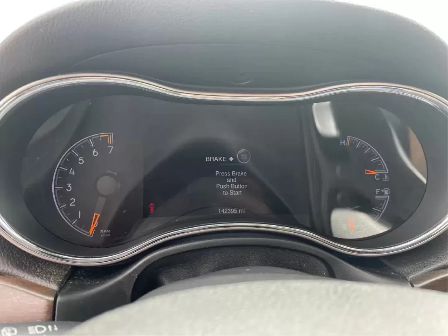 2014 Jeep Grand Cherokee Limited (1C4RJFBG4EC) with an Other engine, located at 401 Woodman Dr, Riverside, OH, 45431, (937) 908-9800, 39.760899, -84.123421 - 2014 Jeep Grand Cherokee Limited - Photo#15