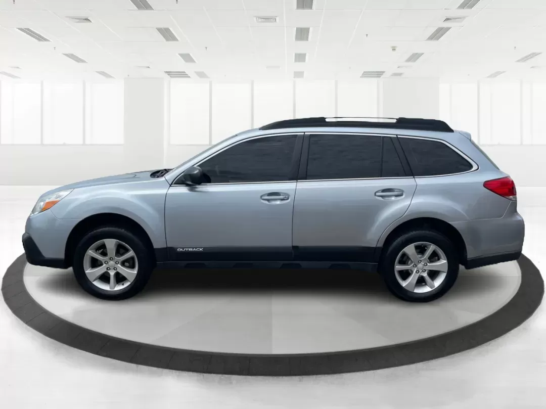 2014 Subaru Outback 2.5i (4S4BRBAC8E3) with an 2.5L H-4 DOHC engine, located at 1230 East Main St, Xenia, OH, 45385, (937) 908-9800, 39.688026, -83.910172 - 2014 Subaru Outback 2.5i - Photo#5