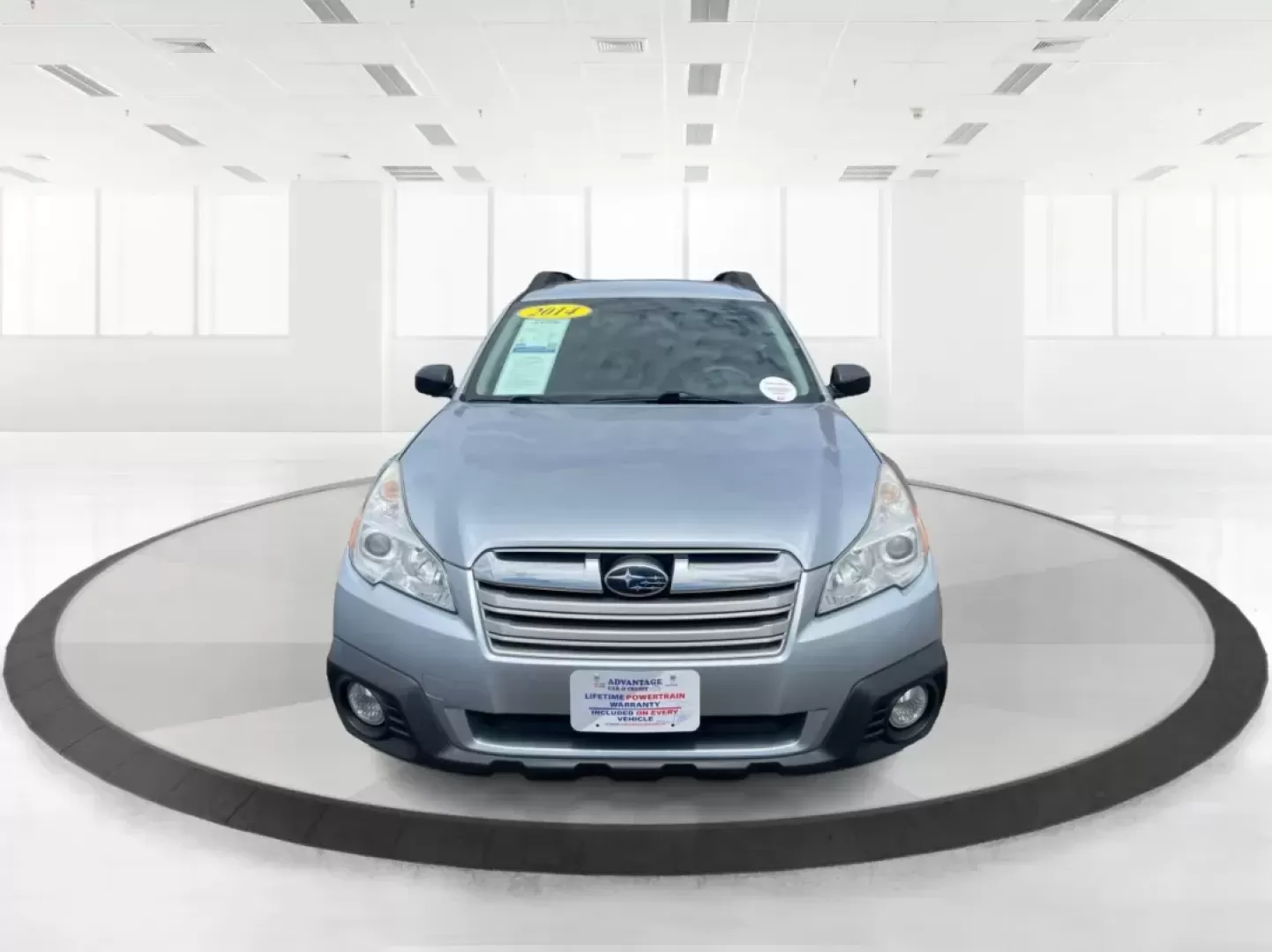 2014 Subaru Outback 2.5i (4S4BRBAC8E3) with an 2.5L H-4 DOHC engine, located at 1230 East Main St, Xenia, OH, 45385, (937) 908-9800, 39.688026, -83.910172 - 2014 Subaru Outback 2.5i - Photo#6