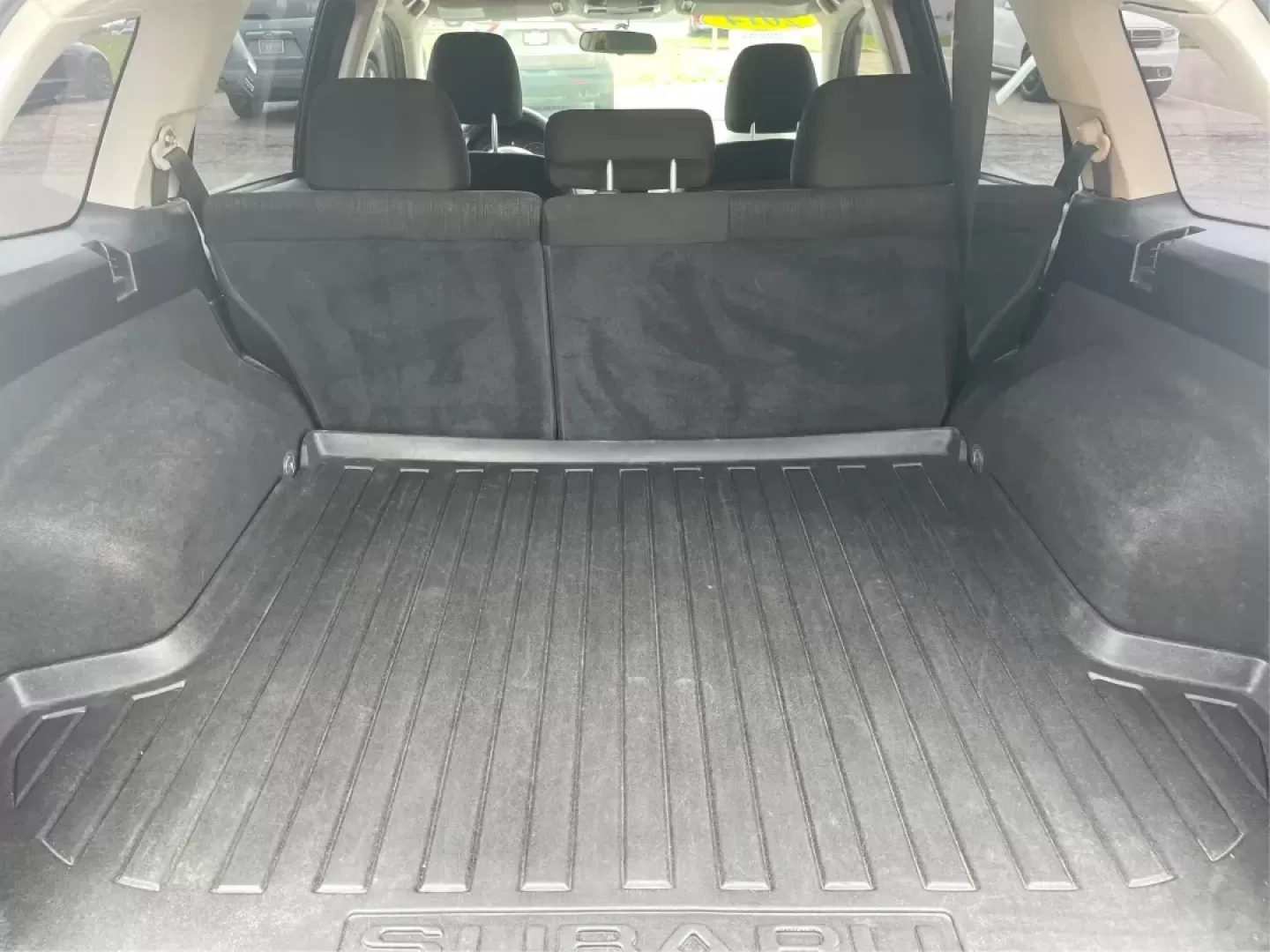 2014 Subaru Outback 2.5i (4S4BRBAC8E3) with an 2.5L H-4 DOHC engine, located at 1230 East Main St, Xenia, OH, 45385, (937) 908-9800, 39.688026, -83.910172 - 2014 Subaru Outback 2.5i - Photo#11