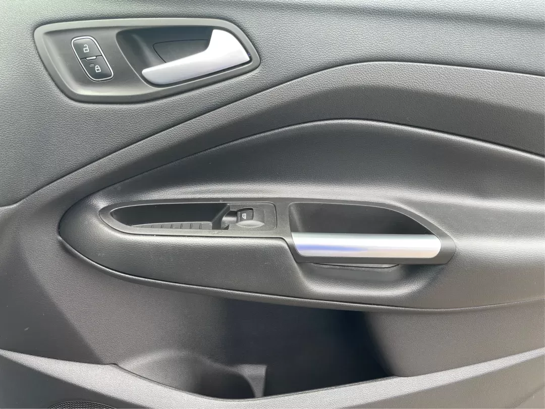 2018 Ford Escape SE (1FMCU9GD2JU) with an Other engine, located at 401 Woodman Dr, Riverside, OH, 45431, (937) 908-9800, 39.760899, -84.123421 - 2018 Ford Escape SE - Photo#19