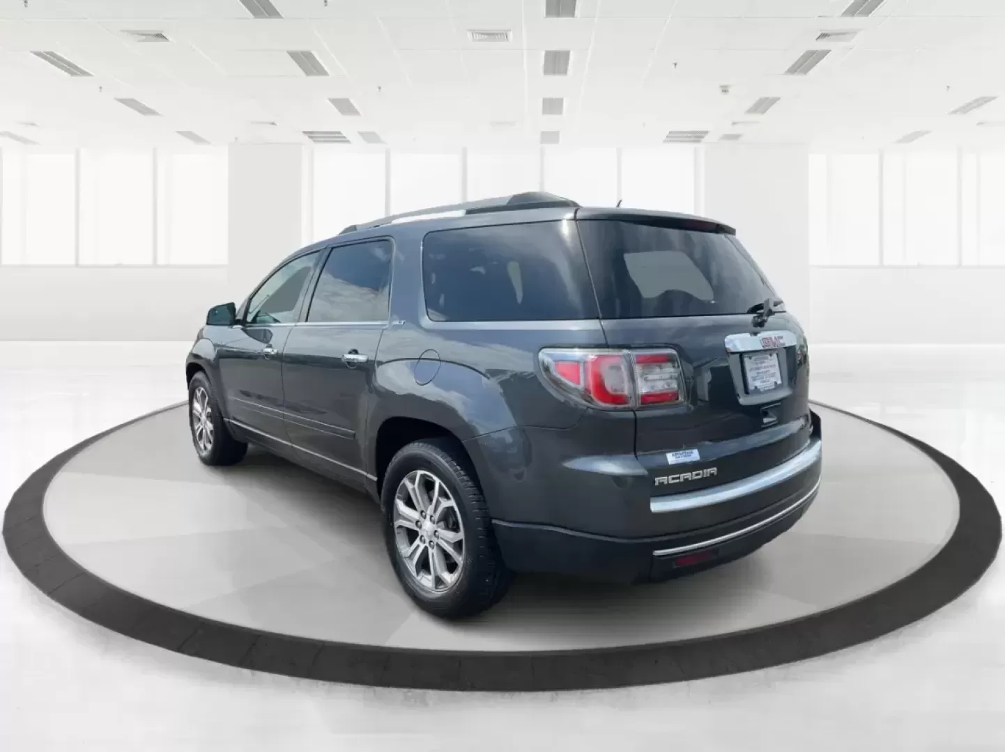 2013 GMC Acadia SLT-1 (1GKKVRKD3DJ) with an 3.6L V-6 gasoline direct injection engine, located at 4508 South Dixie Dr, Moraine, OH, 45439, (937) 908-9800, 39.689976, -84.218452 - Photo#4