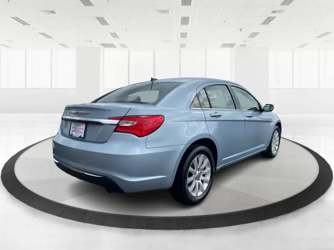 2013 Chrysler 200 Touring (1C3CCBBB1DN) with an Other engine, located at 880 E. National Road, Vandalia, OH, 45377, (937) 908-9800, 39.891918, -84.183594 - 2013 Chrysler 200 Touring - Photo#2