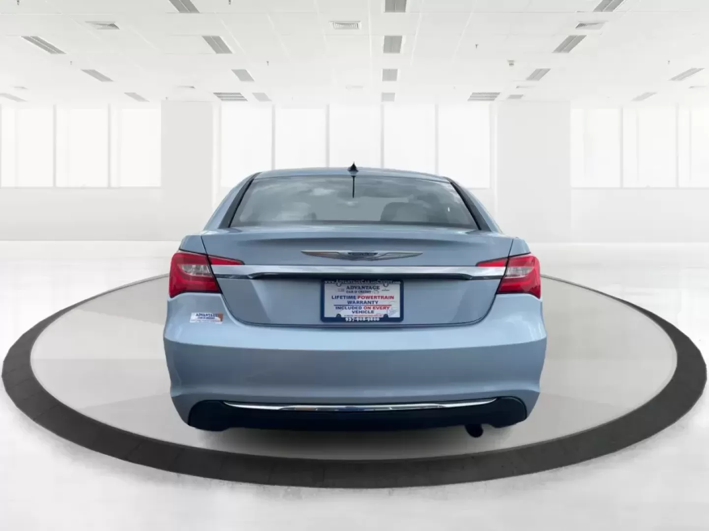 2013 Chrysler 200 Touring (1C3CCBBB1DN) with an Other engine, located at 880 E. National Road, Vandalia, OH, 45377, (937) 908-9800, 39.891918, -84.183594 - 2013 Chrysler 200 Touring - Photo#3
