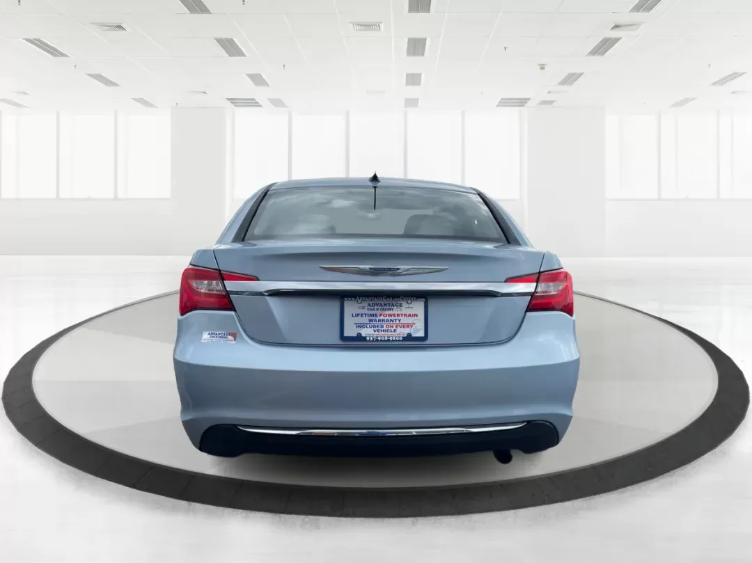 2013 Chrysler 200 Touring (1C3CCBBB1DN) with an Other engine, located at 880 E. National Road, Vandalia, OH, 45377, (937) 908-9800, 39.891918, -84.183594 - 2013 Chrysler 200 Touring - Photo#3