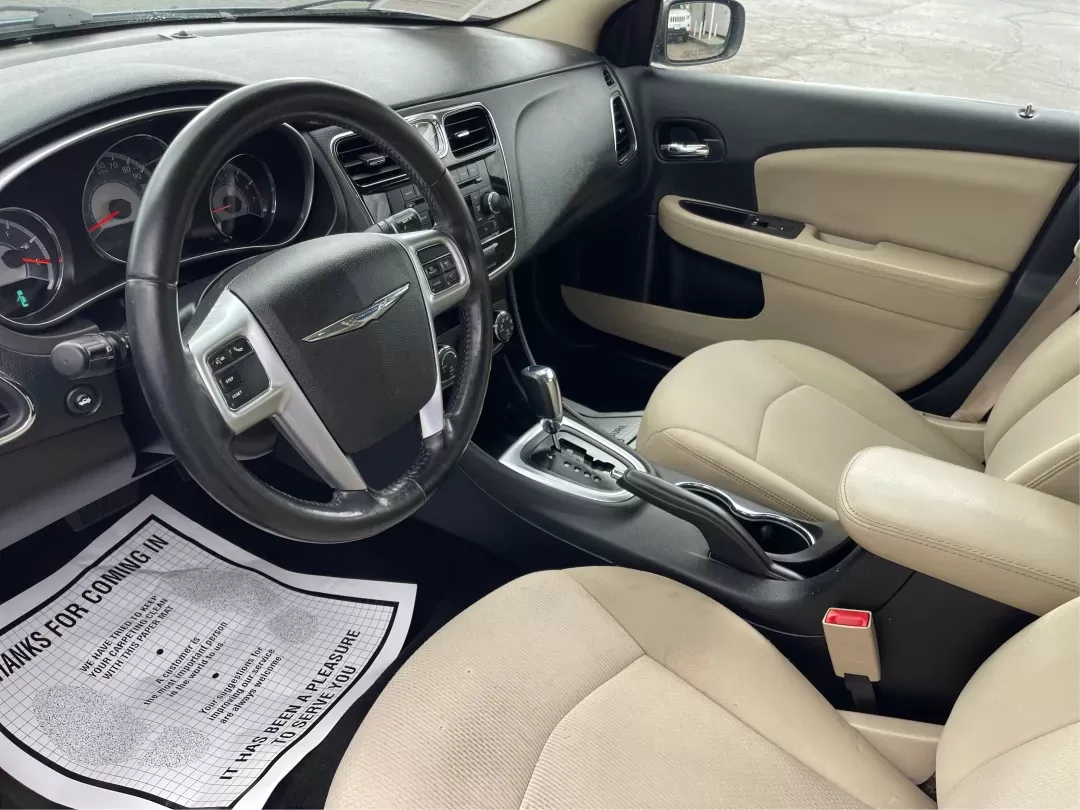 2013 Chrysler 200 Touring (1C3CCBBB1DN) with an Other engine, located at 880 E. National Road, Vandalia, OH, 45377, (937) 908-9800, 39.891918, -84.183594 - 2013 Chrysler 200 Touring - Photo#8