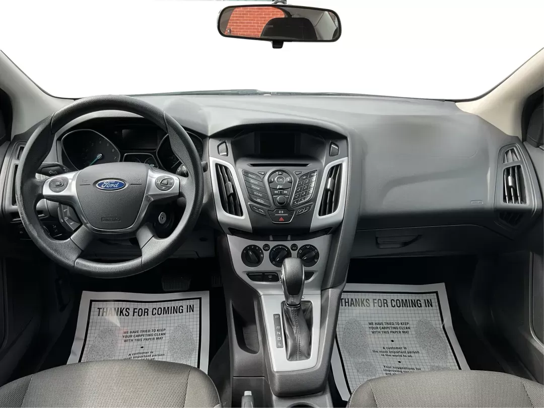 2014 Ford Focus SE (1FADP3F21EL) with an 2L I-4 gasoline direct injection engine, located at 1099 N County Rd 25A , Troy, OH, 45373, (937) 908-9800, 40.057079, -84.212883 - 2014 Ford Focus SE - Photo#19