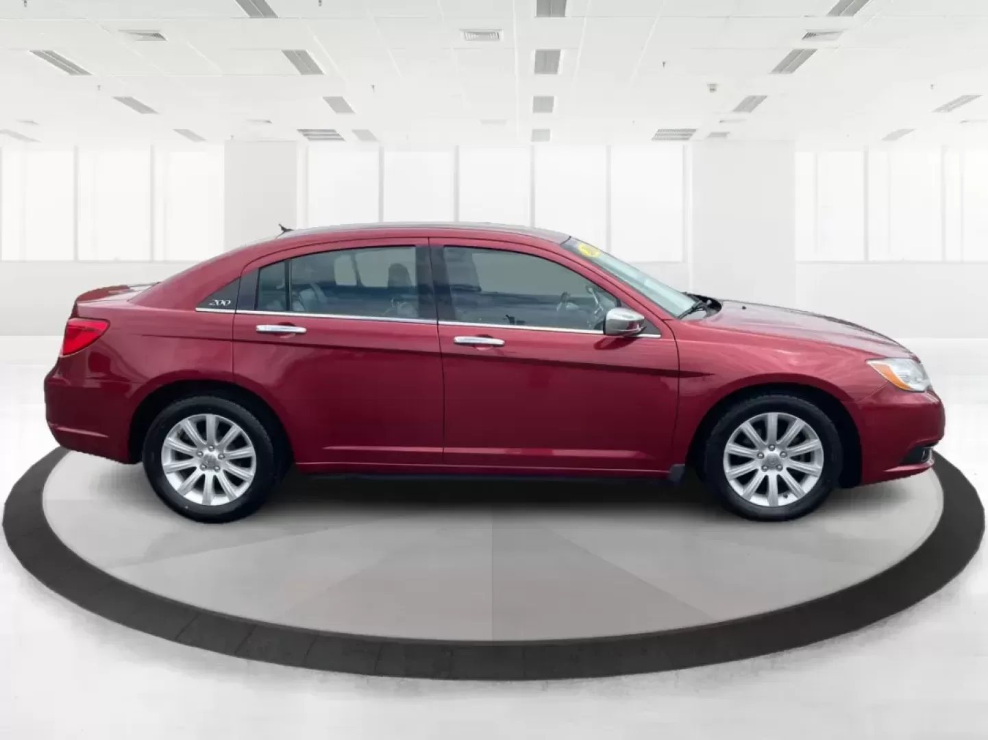 2013 Chrysler 200 Limited (1C3CCBCG7DN) with an Other engine, located at 1099 N County Rd 25A, Troy, OH, 45373, (937) 908-9800, 40.057079, -84.212883 - 2013 Chrysler 200 Limited - Photo#1