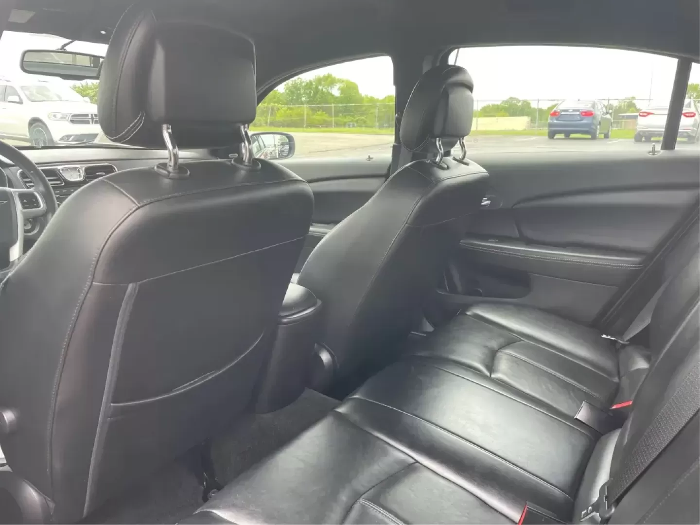 2013 Chrysler 200 Limited (1C3CCBCG7DN) with an Other engine, located at 1099 N County Rd 25A, Troy, OH, 45373, (937) 908-9800, 40.057079, -84.212883 - 2013 Chrysler 200 Limited - Photo#9