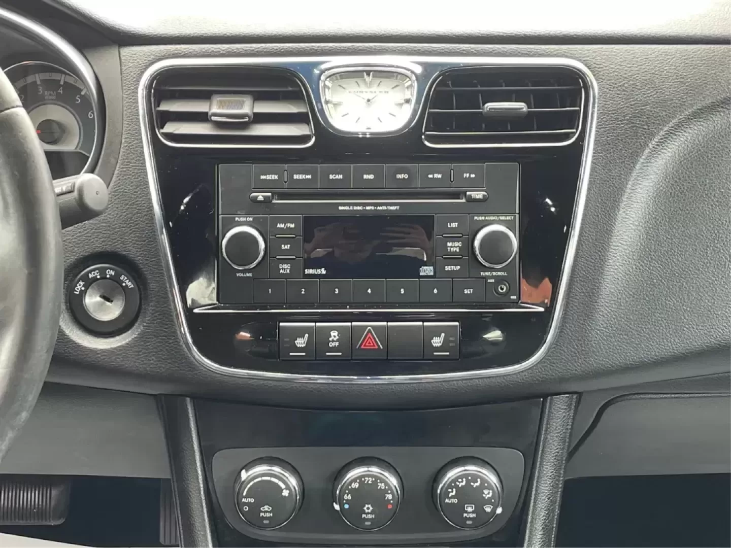 2013 Chrysler 200 Limited (1C3CCBCG7DN) with an Other engine, located at 1099 N County Rd 25A, Troy, OH, 45373, (937) 908-9800, 40.057079, -84.212883 - 2013 Chrysler 200 Limited - Photo#12