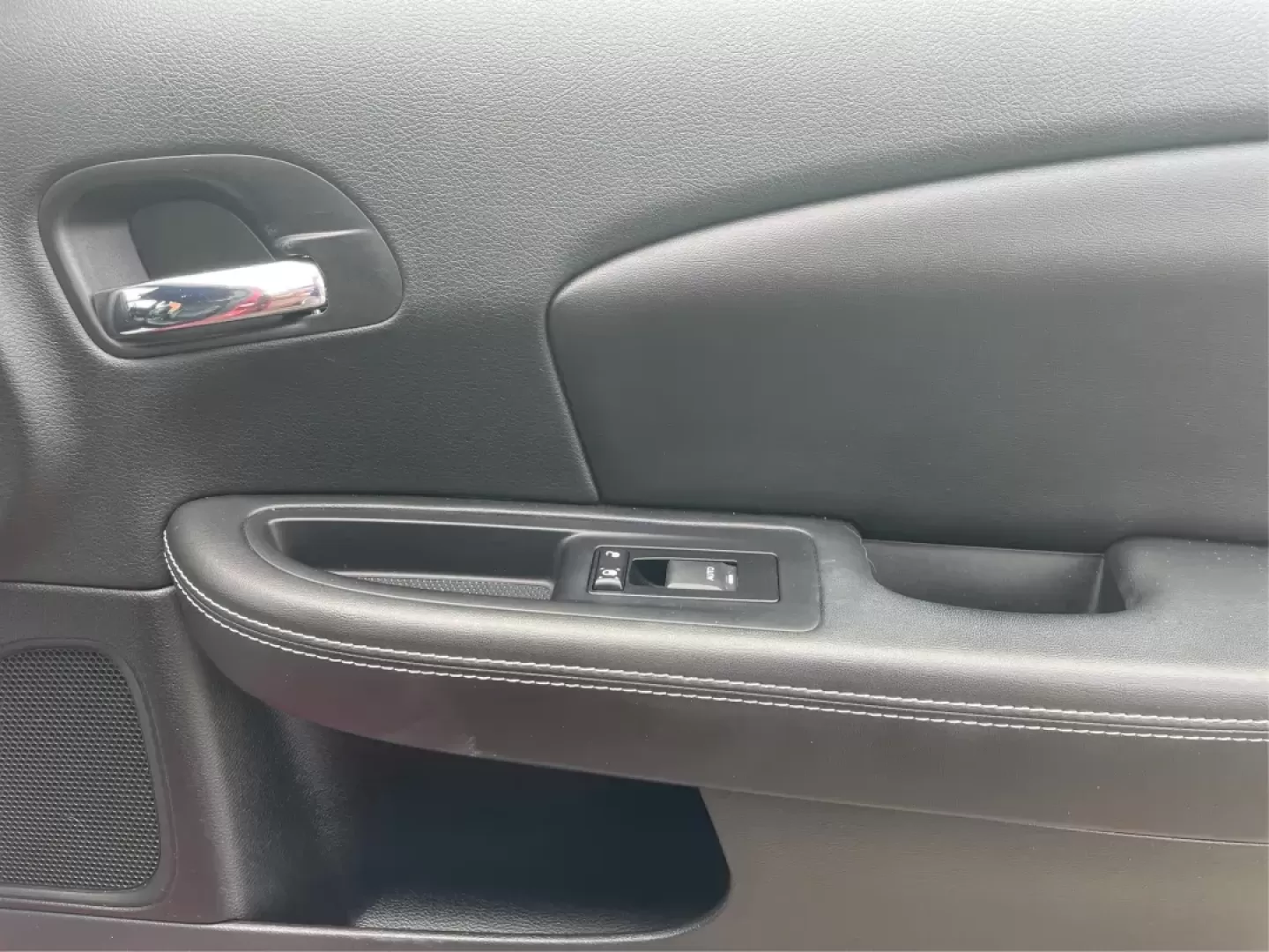 2013 Chrysler 200 Limited (1C3CCBCG7DN) with an Other engine, located at 1099 N County Rd 25A, Troy, OH, 45373, (937) 908-9800, 40.057079, -84.212883 - 2013 Chrysler 200 Limited - Photo#19